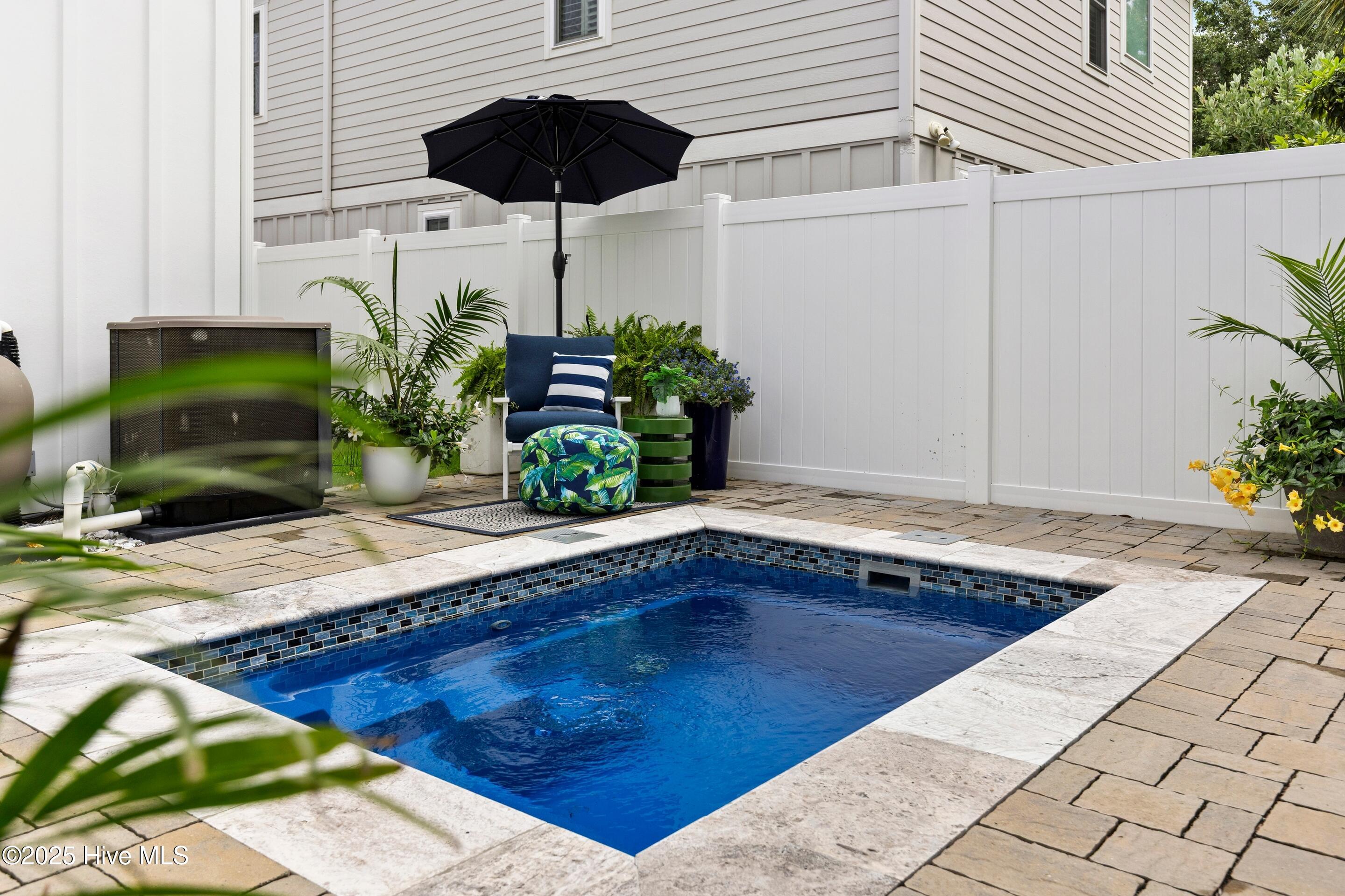 303 North Carolina Avenue