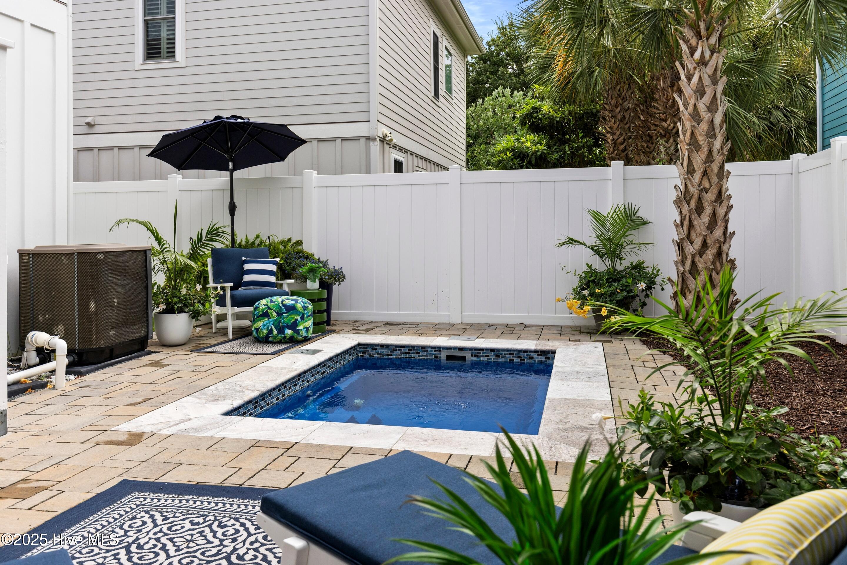 303 North Carolina Avenue