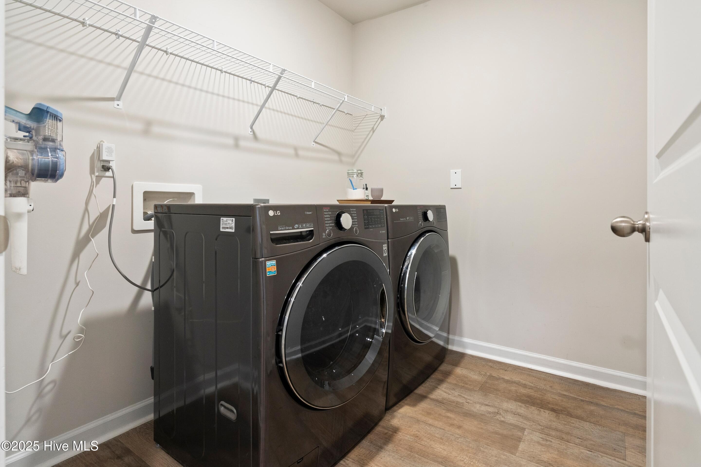 1264 Hidden Creek Drive NE