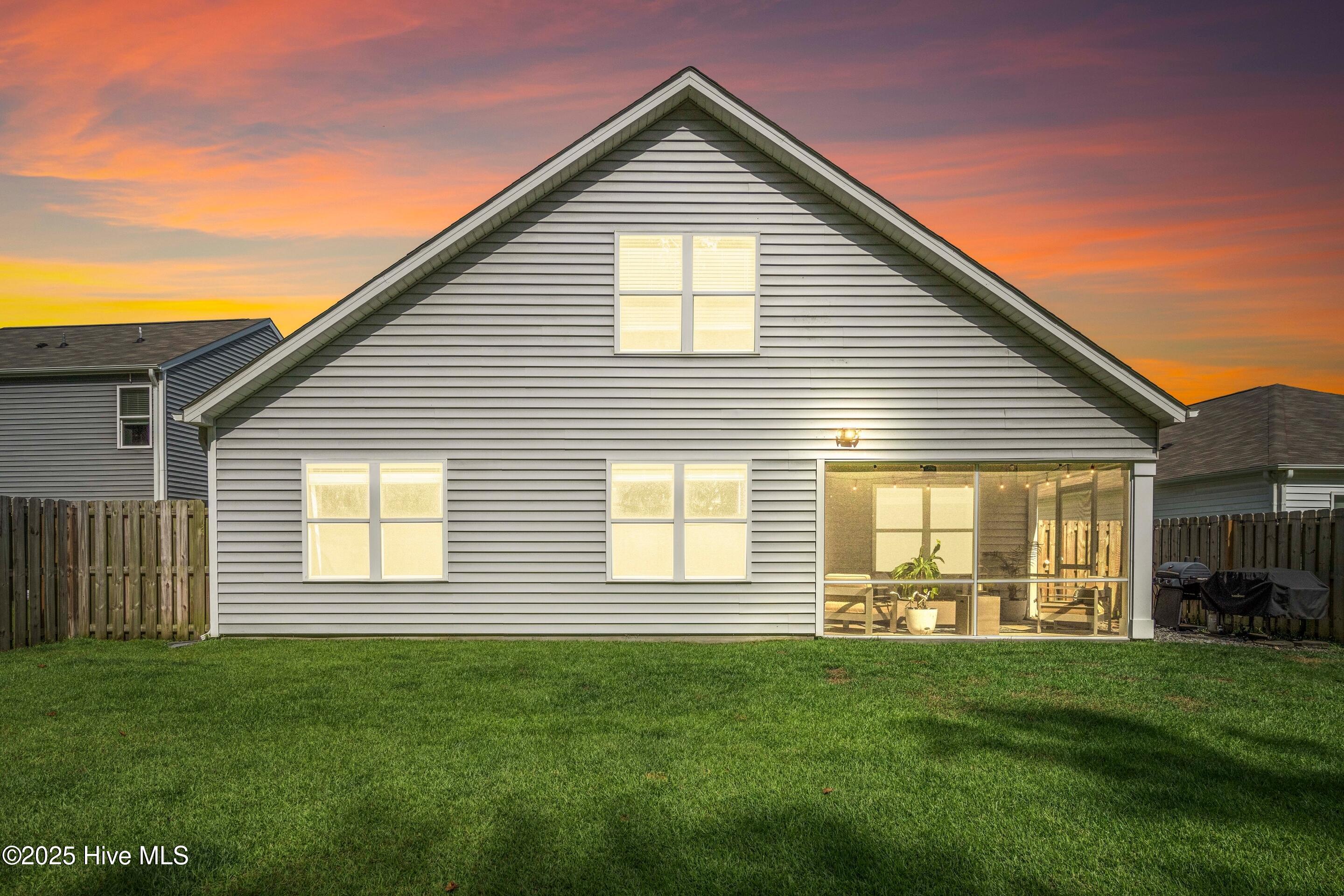 1264 Hidden Creek Drive NE