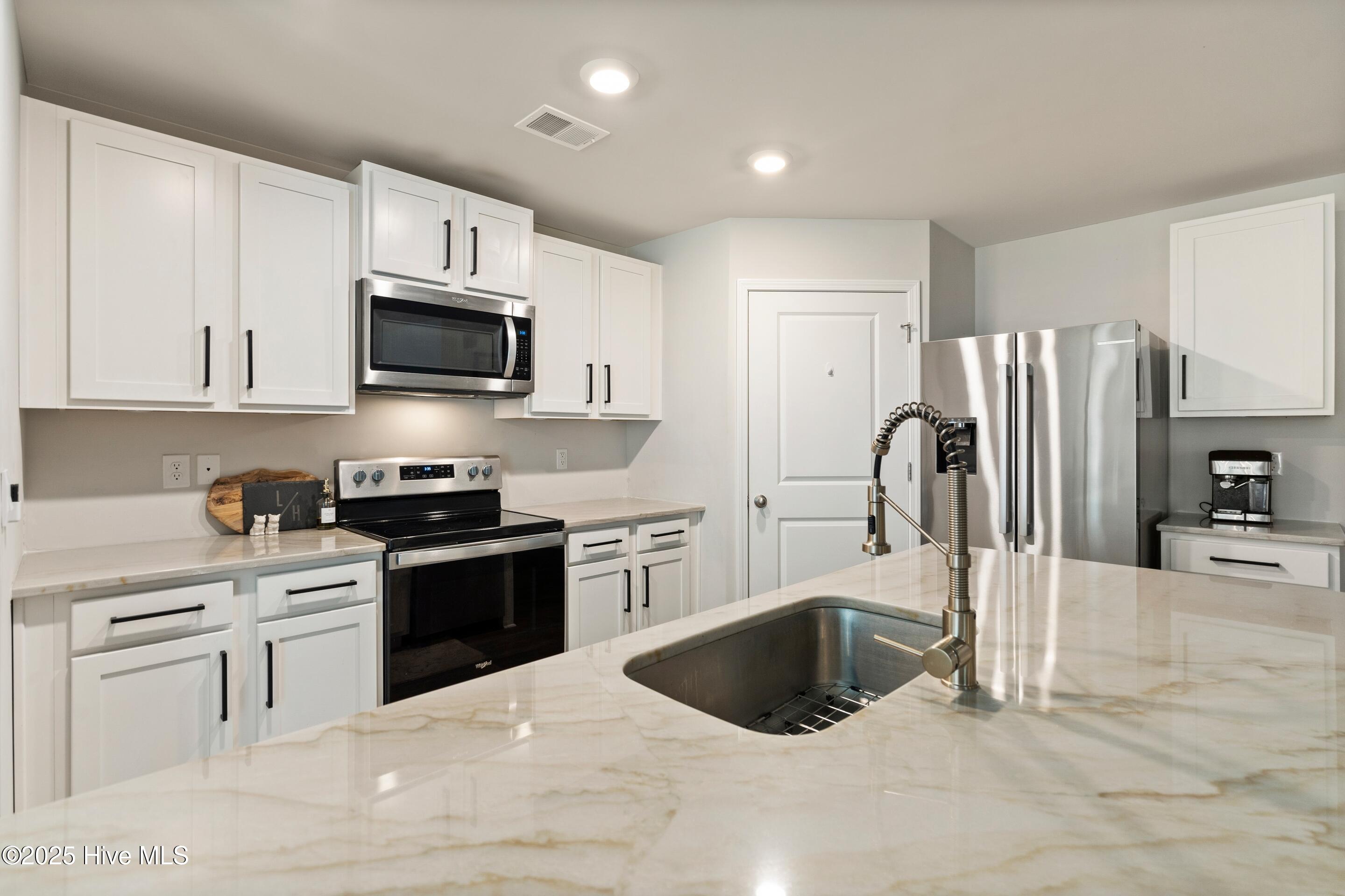 1264 Hidden Creek Drive NE