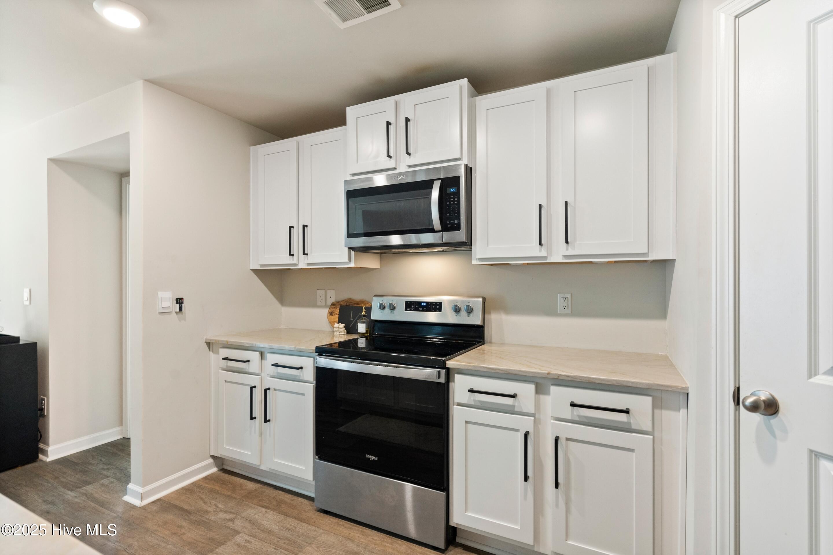 1264 Hidden Creek Drive NE