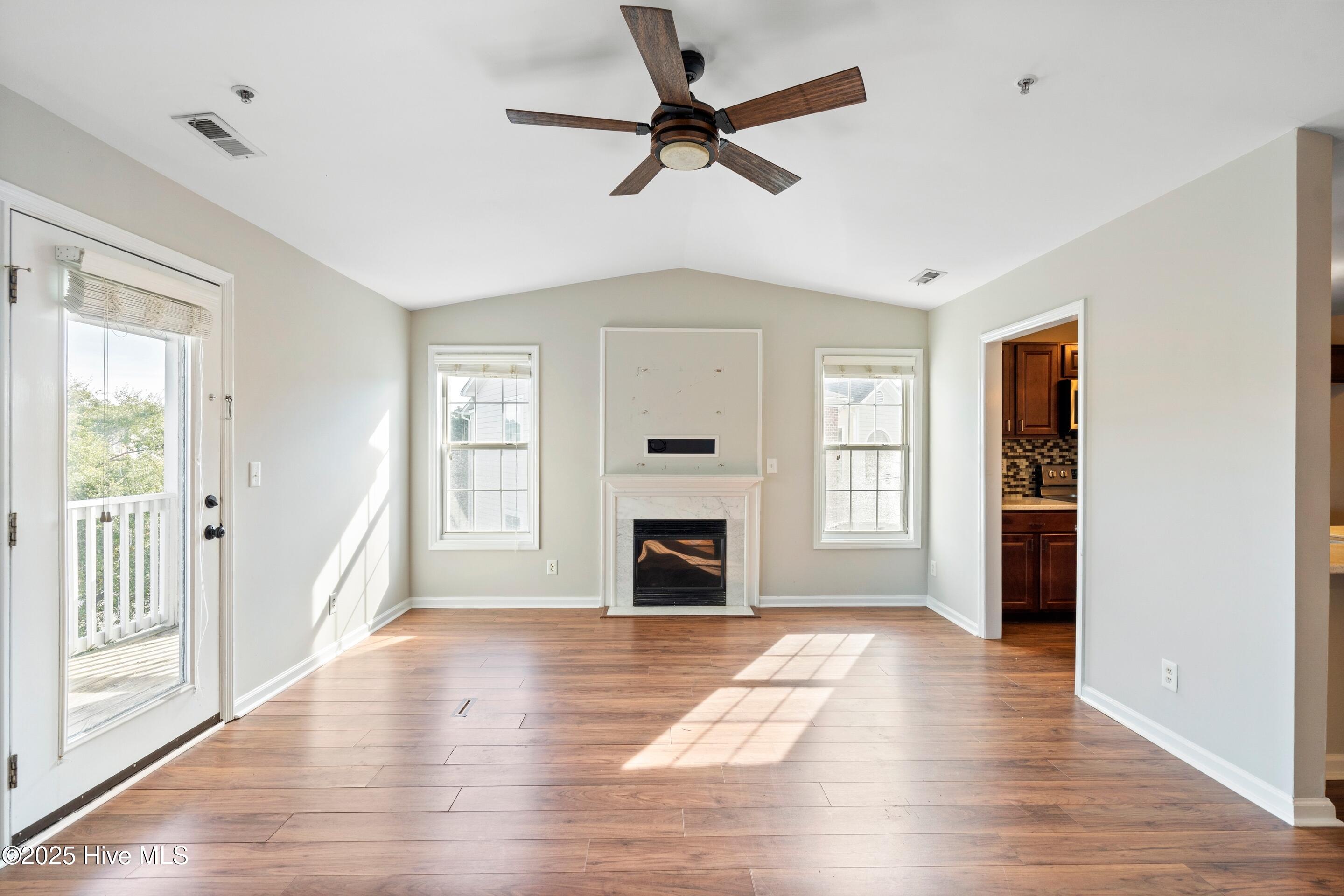 906 Litchfield Way L