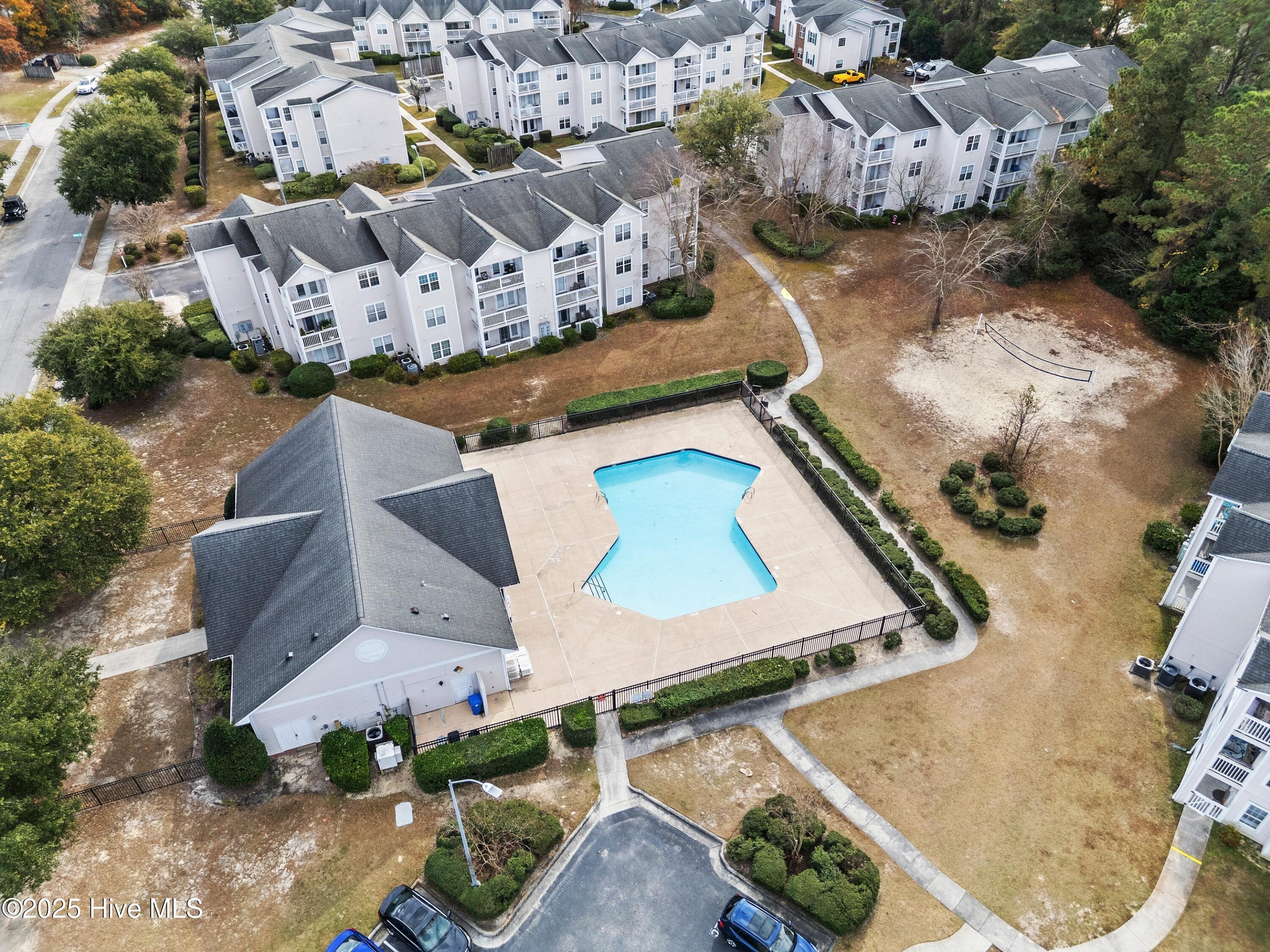 906 Litchfield Way L