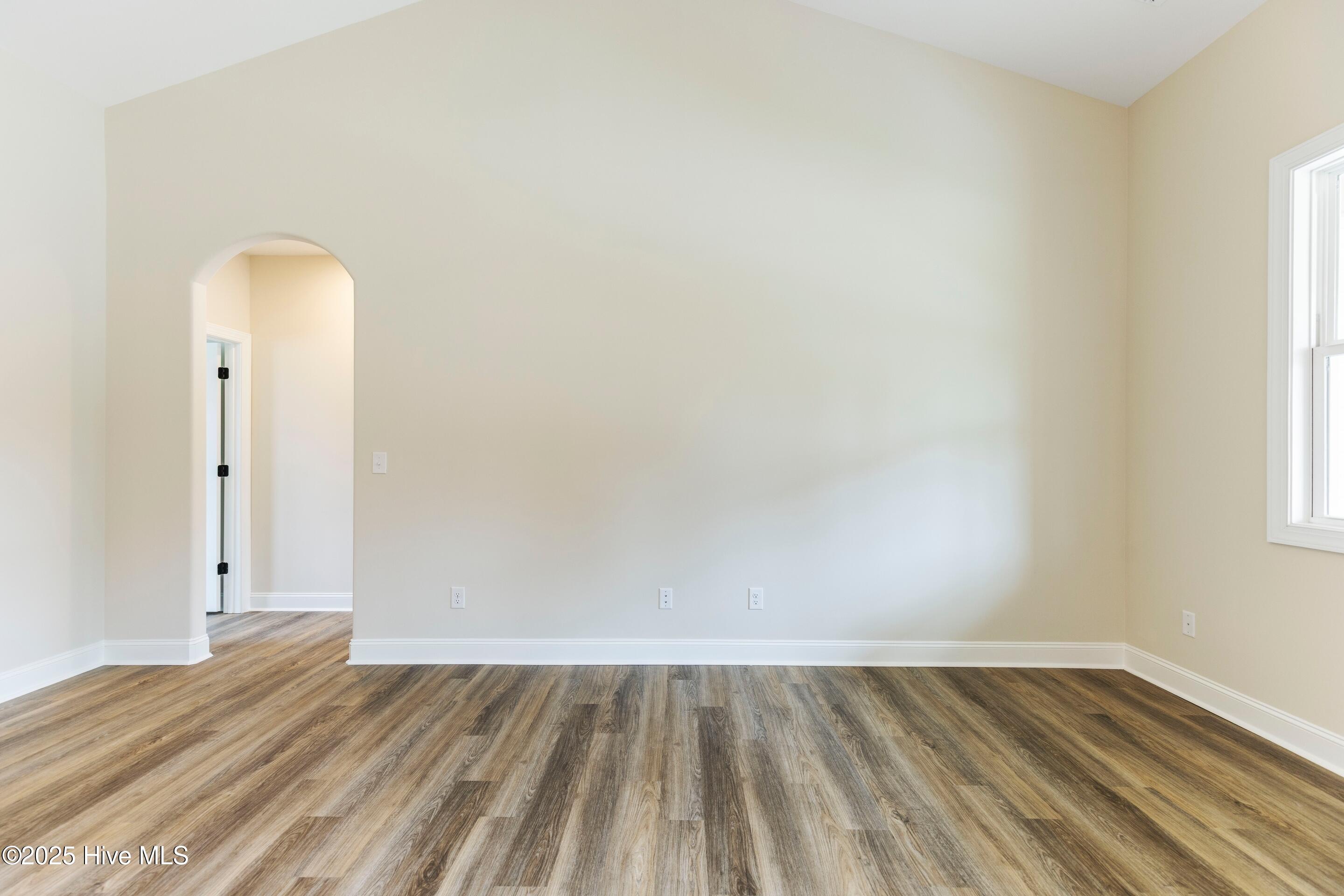 658 Sanctuary Point SW