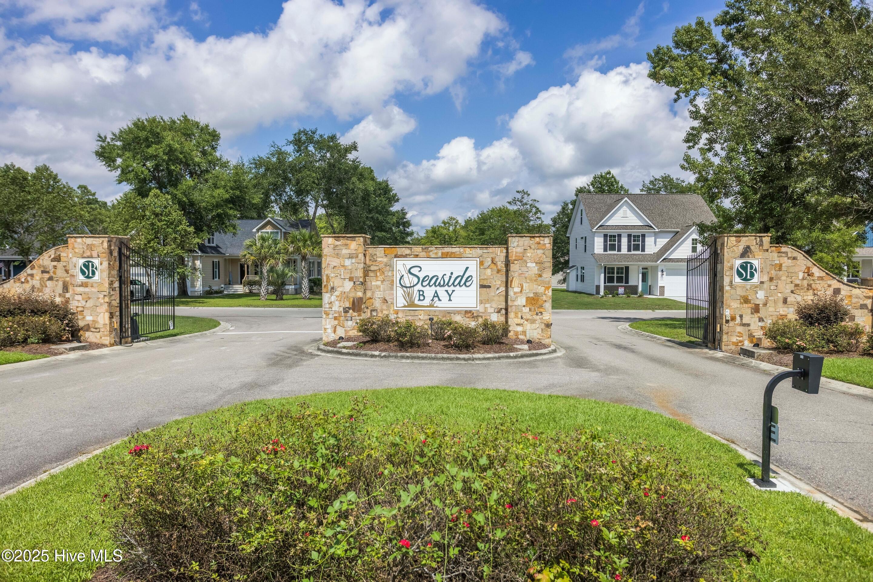 658 Sanctuary Point SW