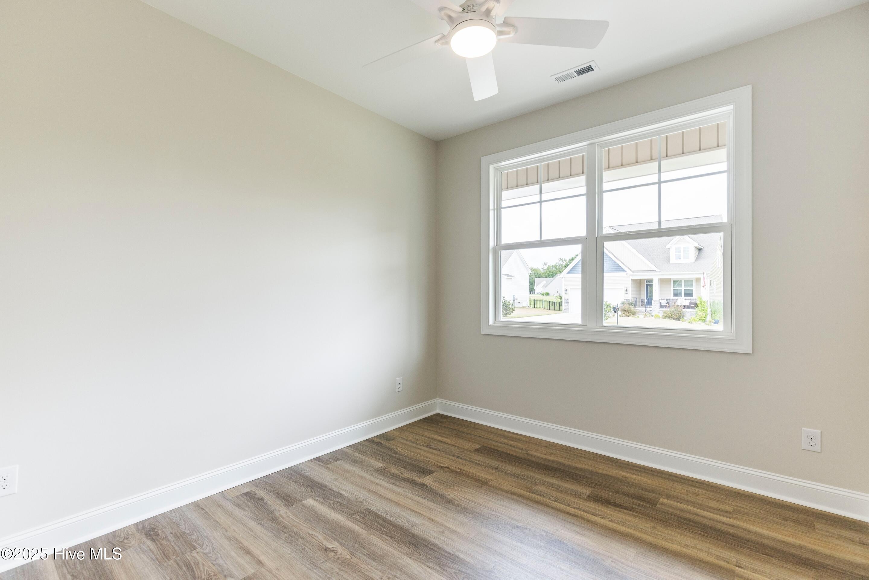 658 Sanctuary Point SW