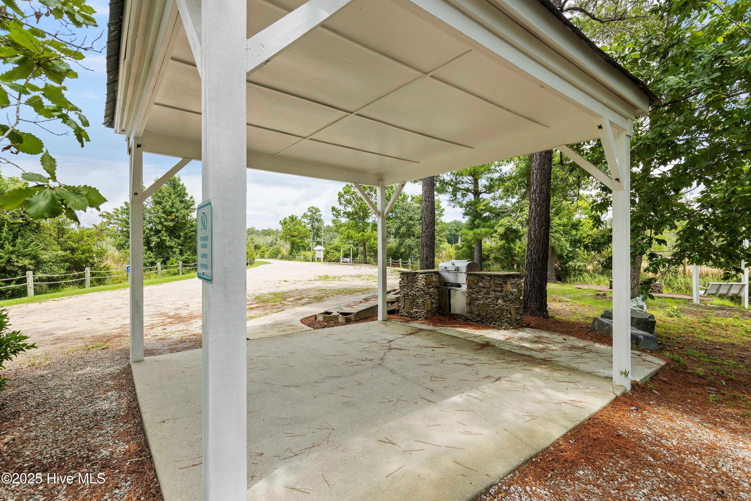 658 Sanctuary Point SW