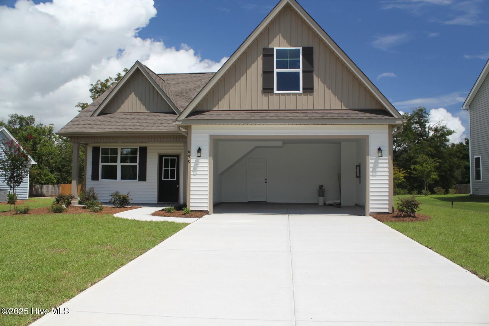 658 Sanctuary Point SW