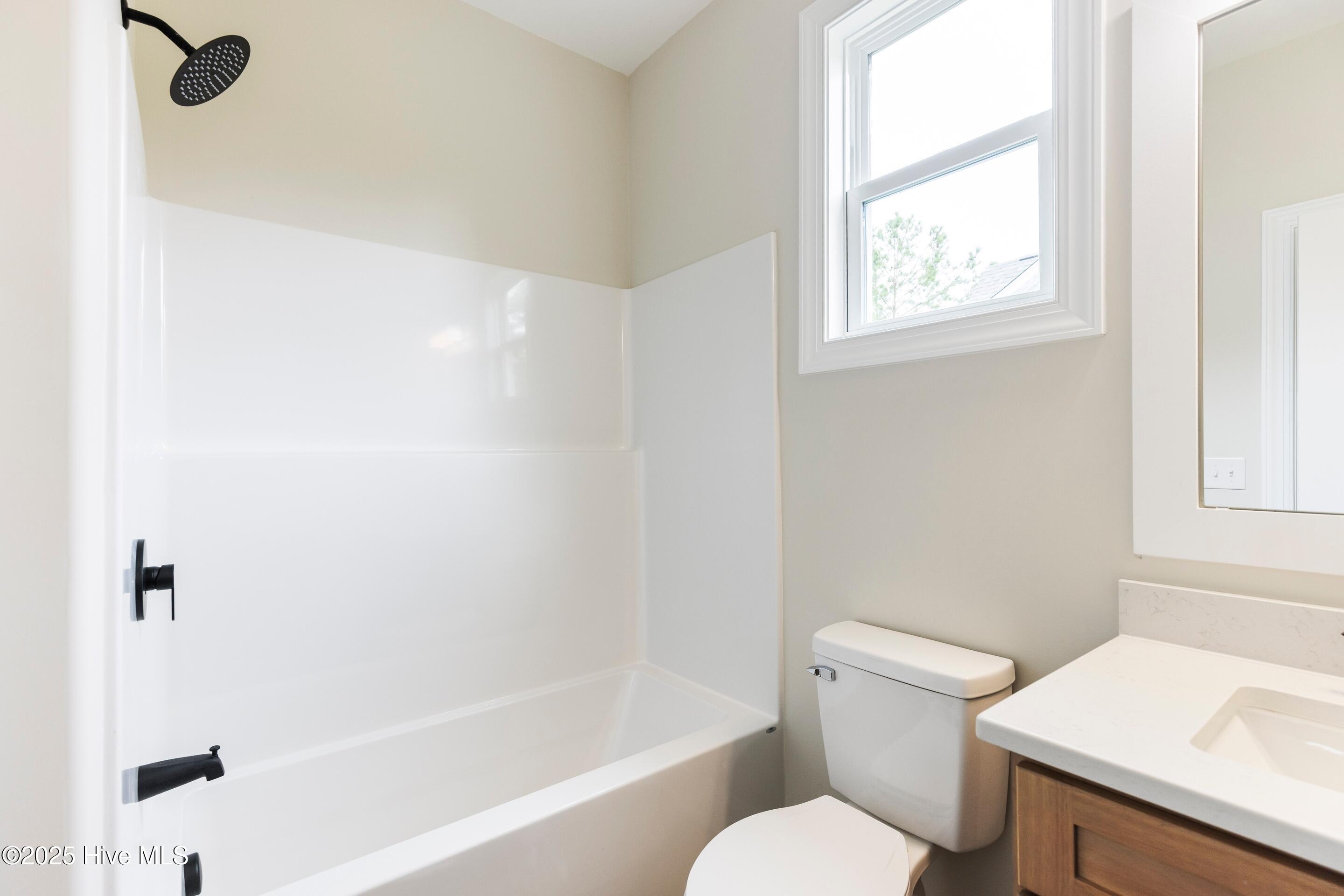 658 Sanctuary Point SW