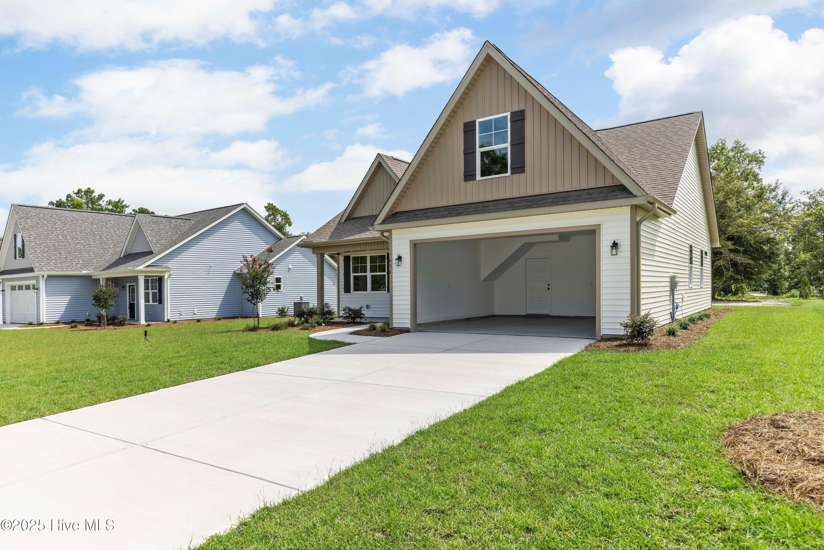 658 Sanctuary Point SW