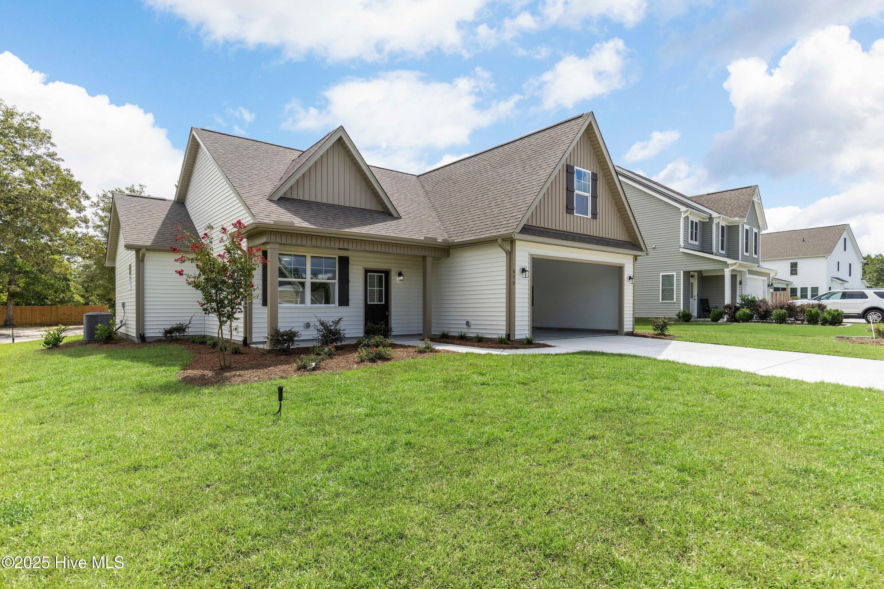 658 Sanctuary Point SW