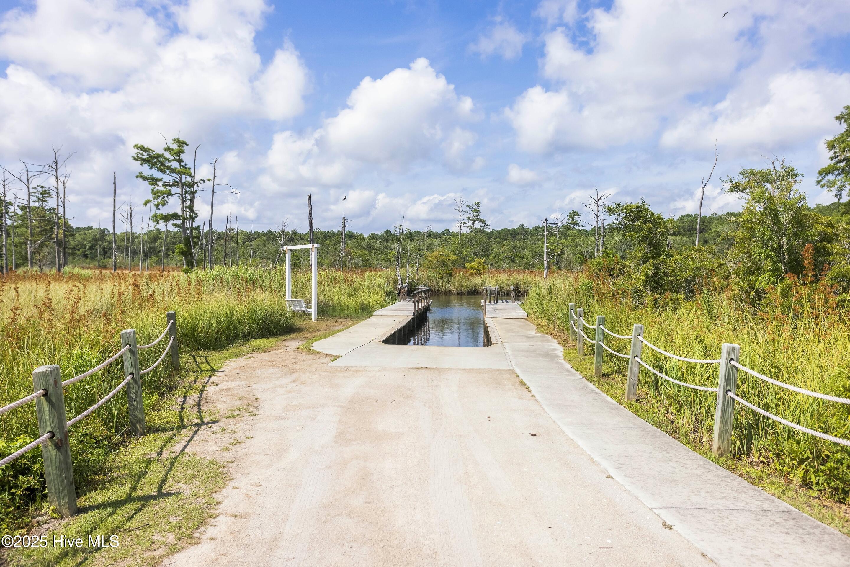 658 Sanctuary Point SW