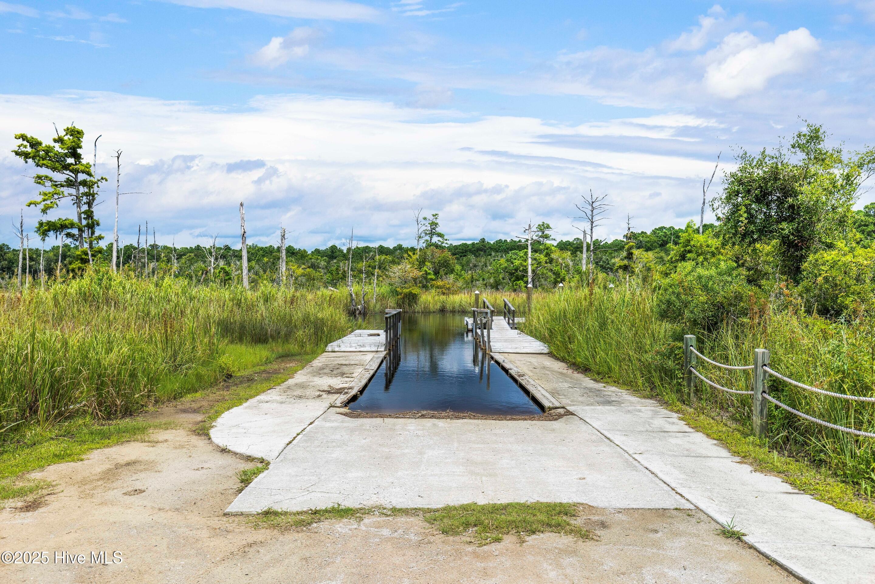 658 Sanctuary Point SW