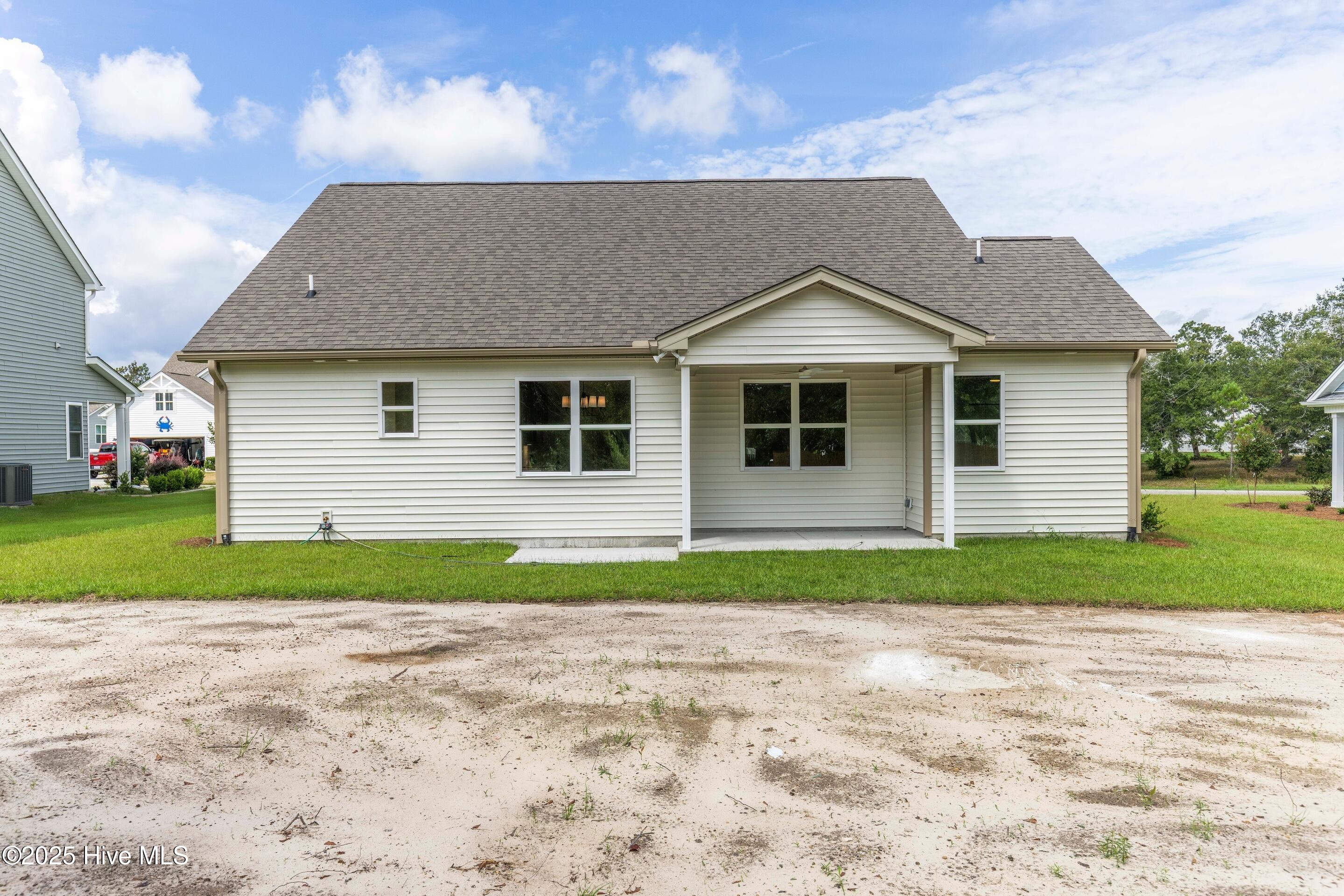 658 Sanctuary Point SW