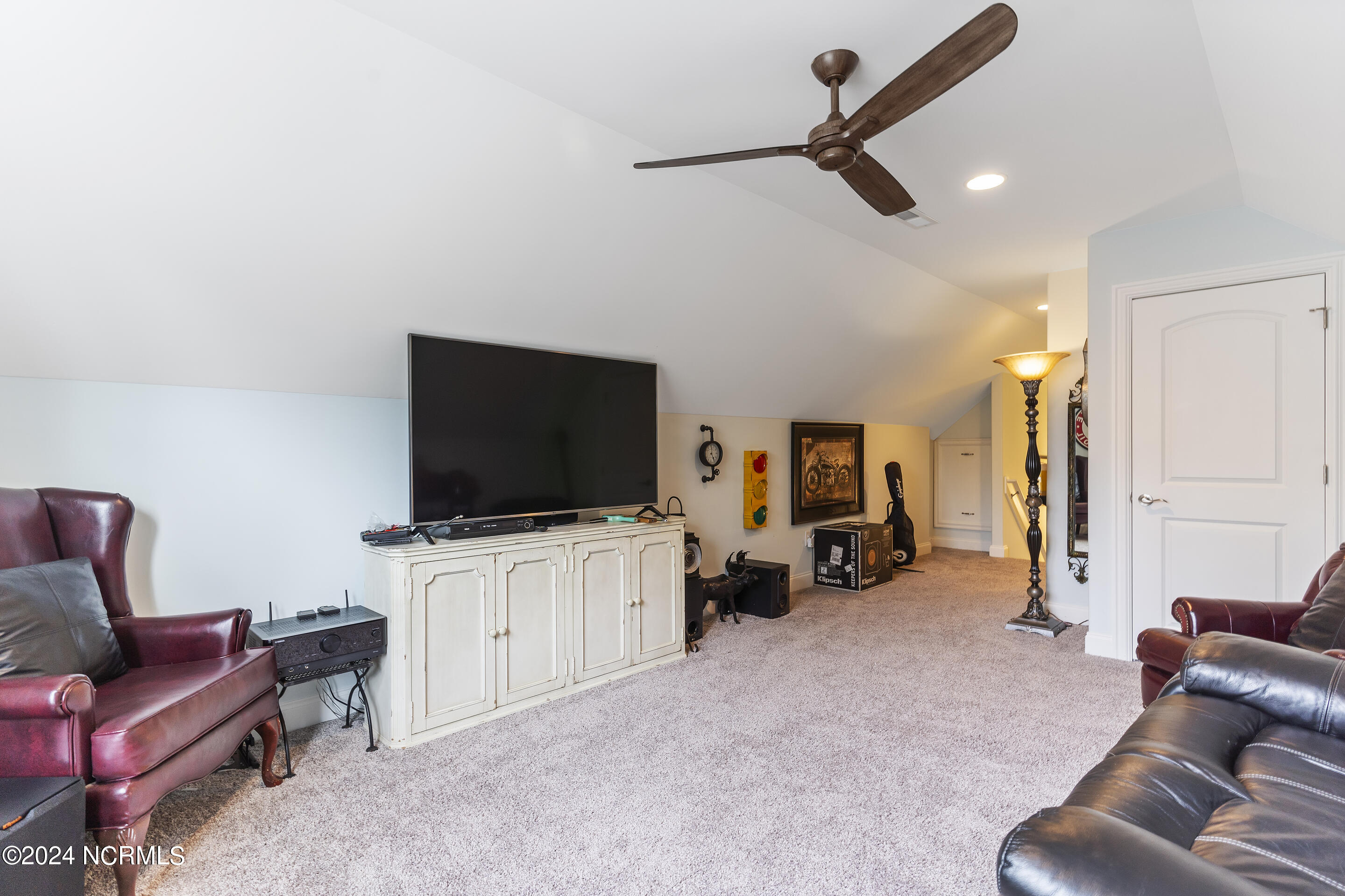 656 Jenoa Drive