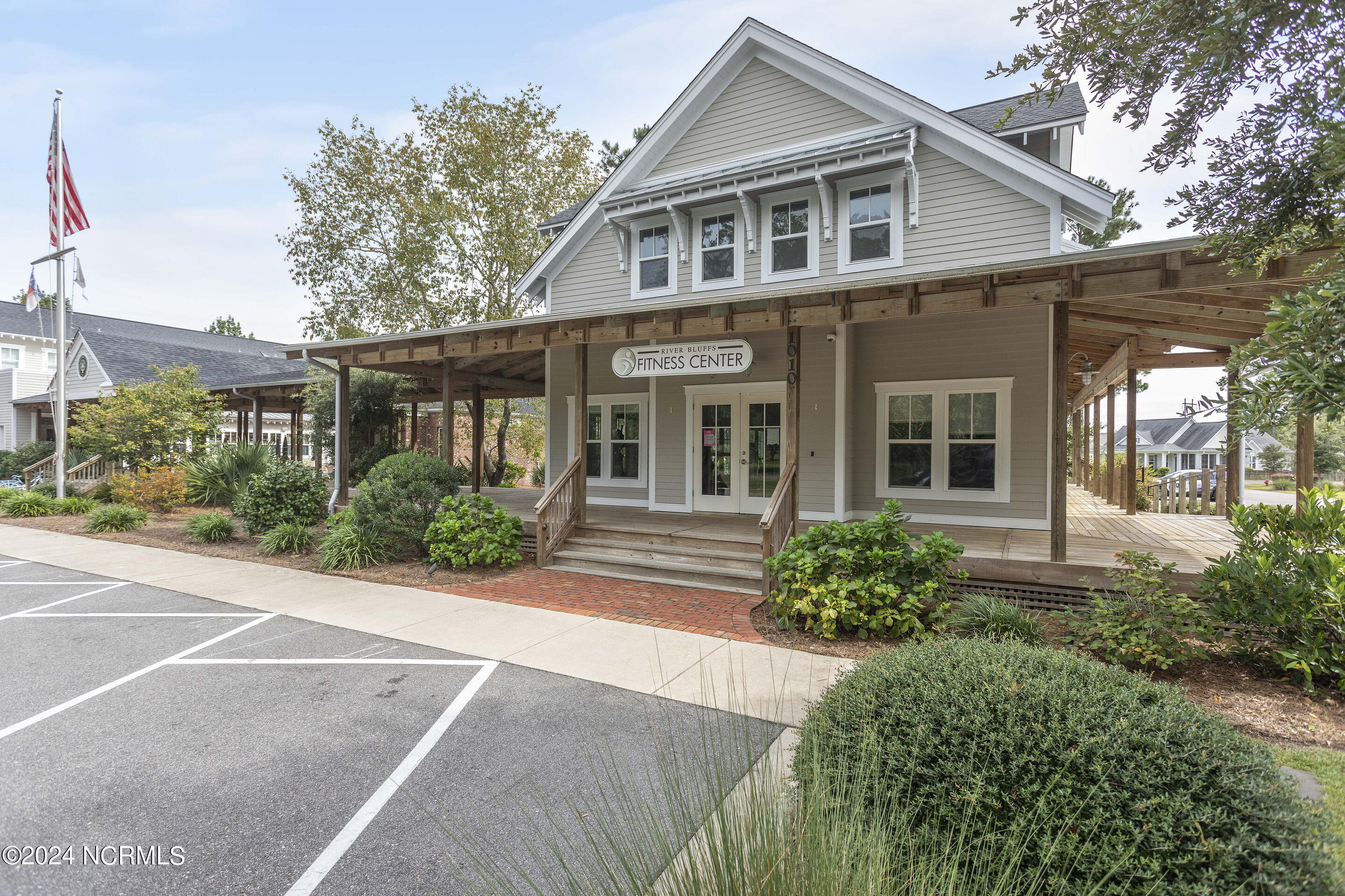 656 Jenoa Drive