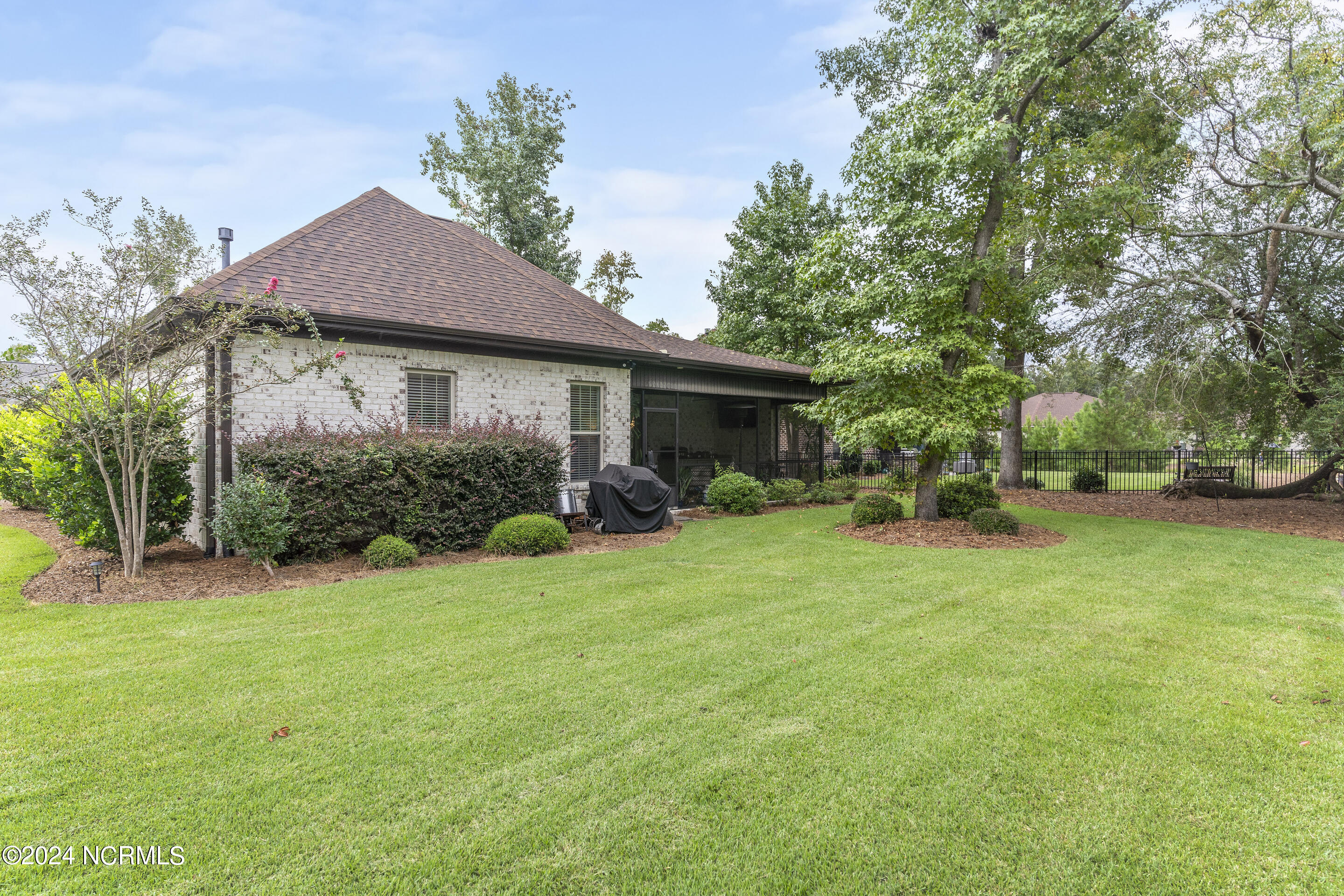 656 Jenoa Drive