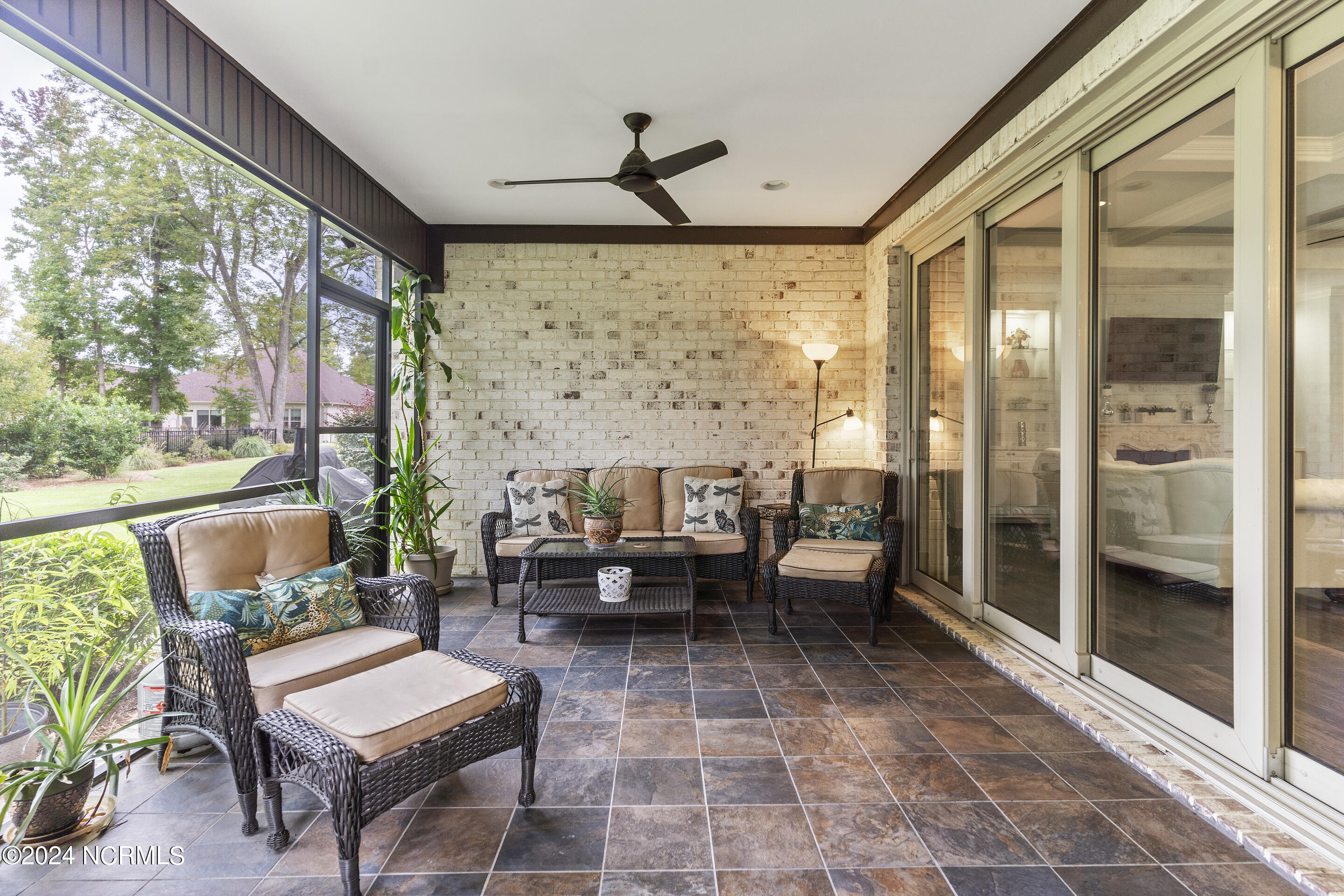 656 Jenoa Drive