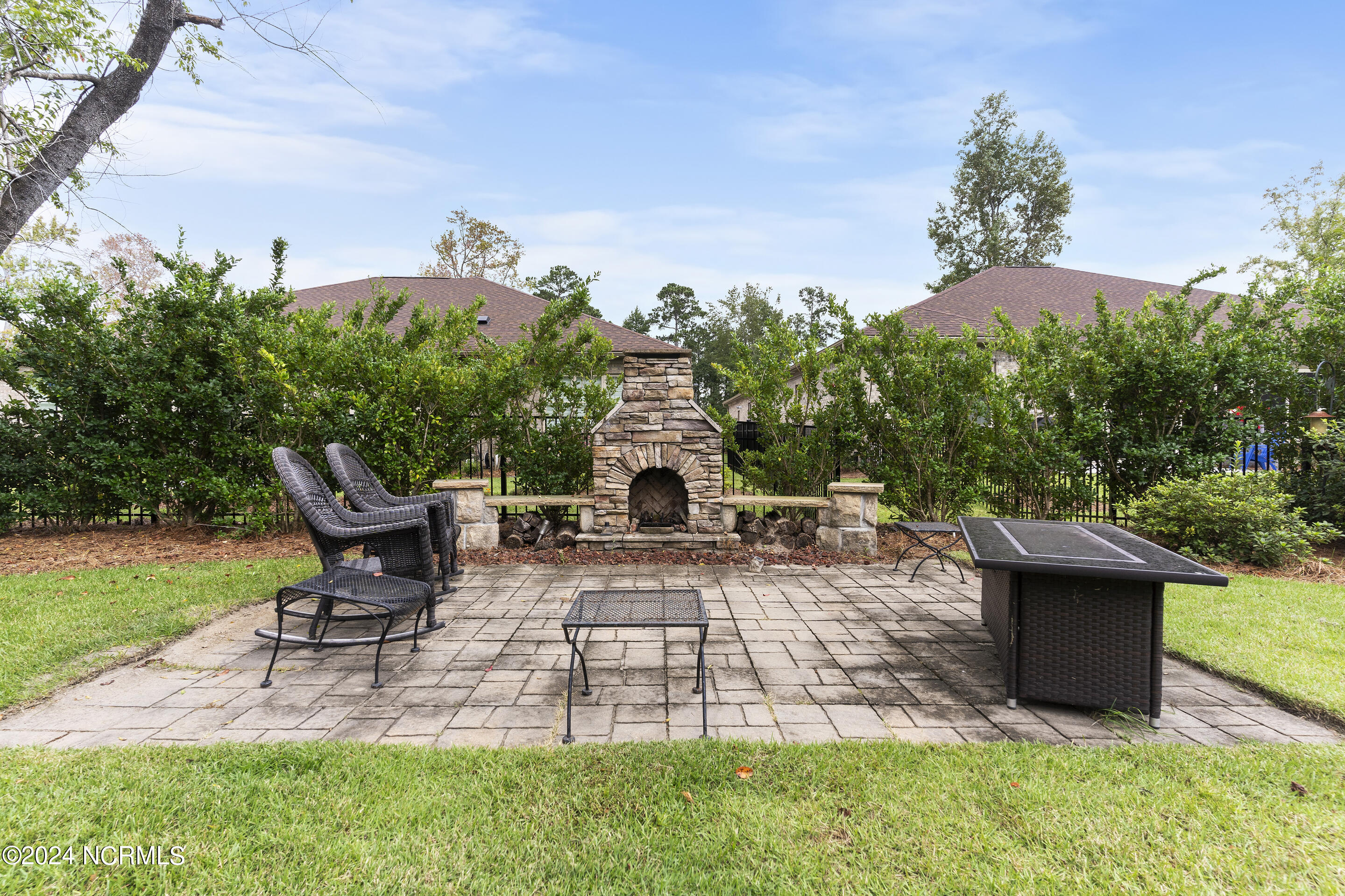 656 Jenoa Drive
