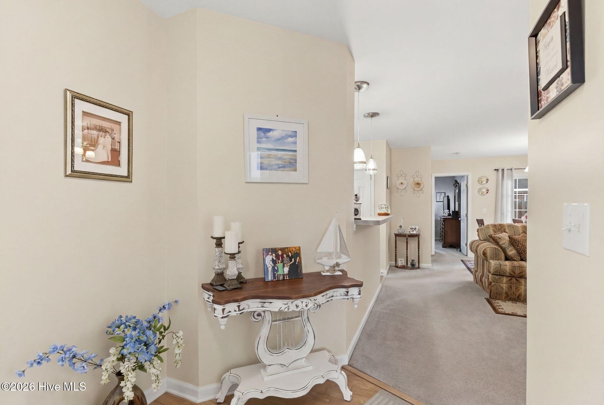 1041 Bridgeport Way