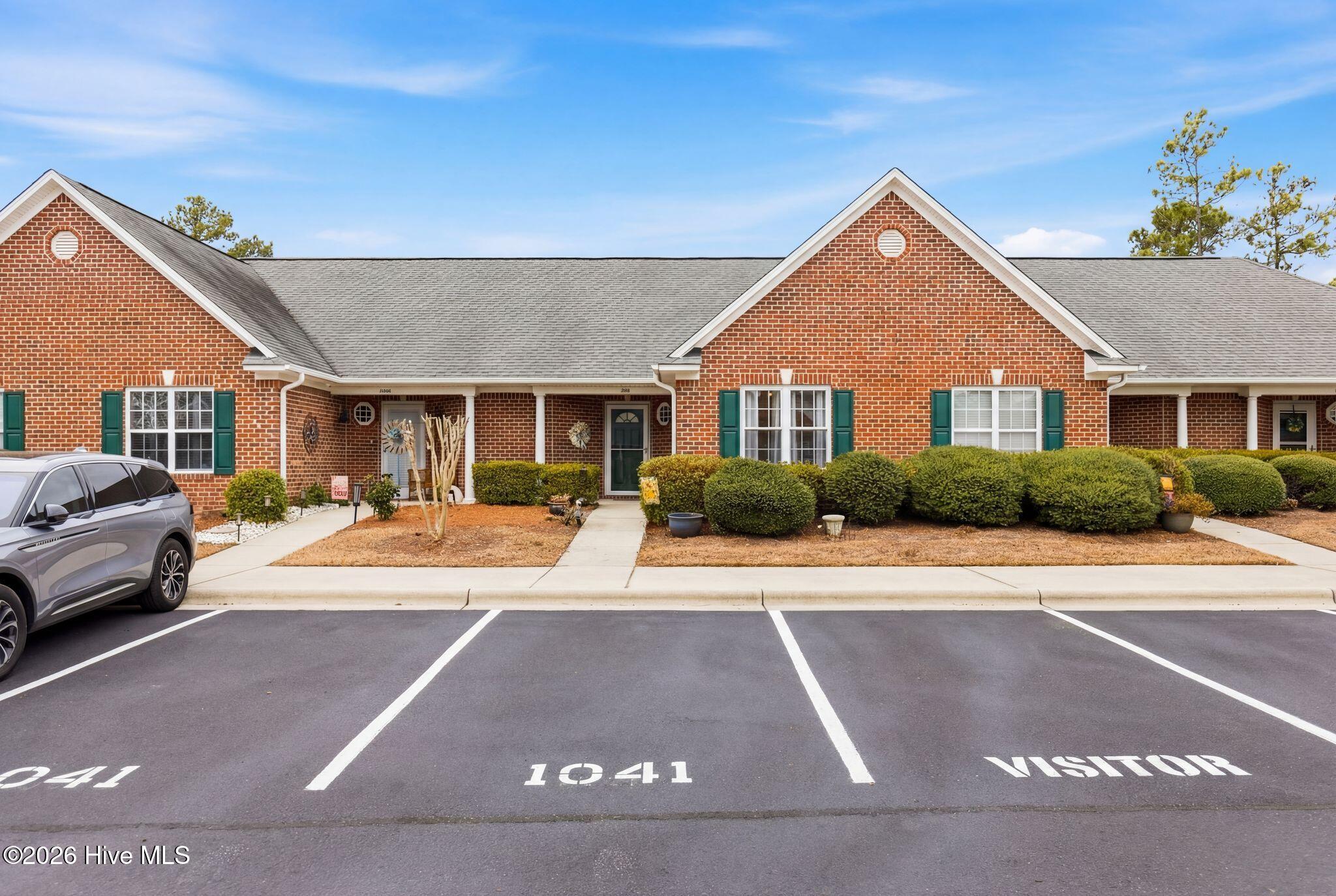 1041 Bridgeport Way