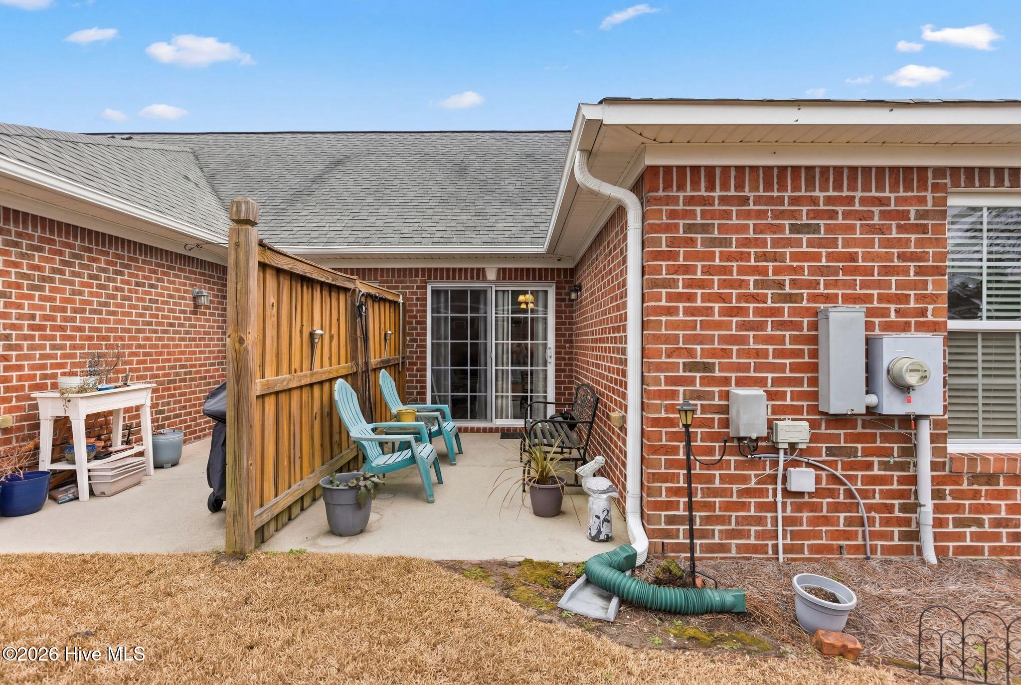 1041 Bridgeport Way