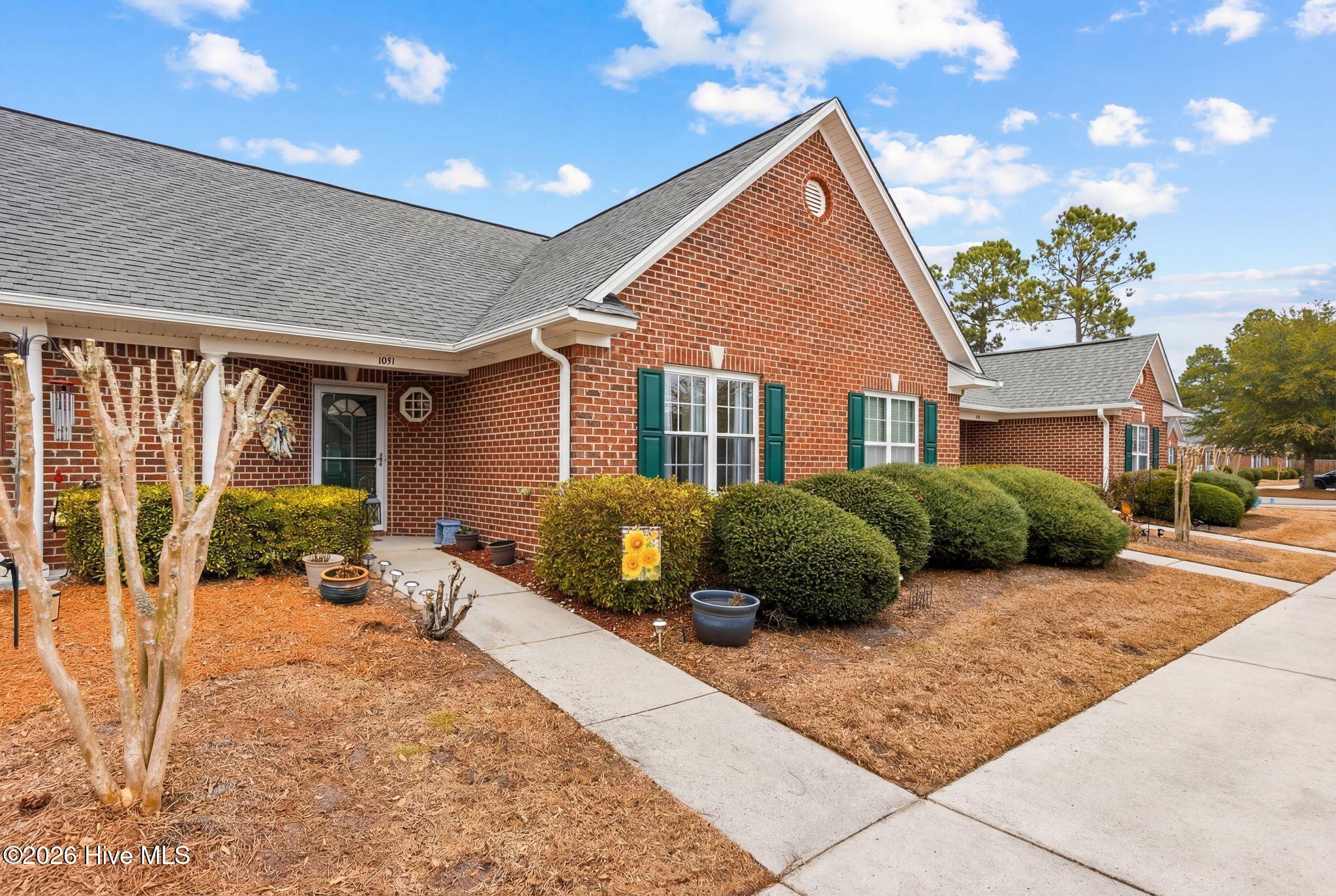 1041 Bridgeport Way
