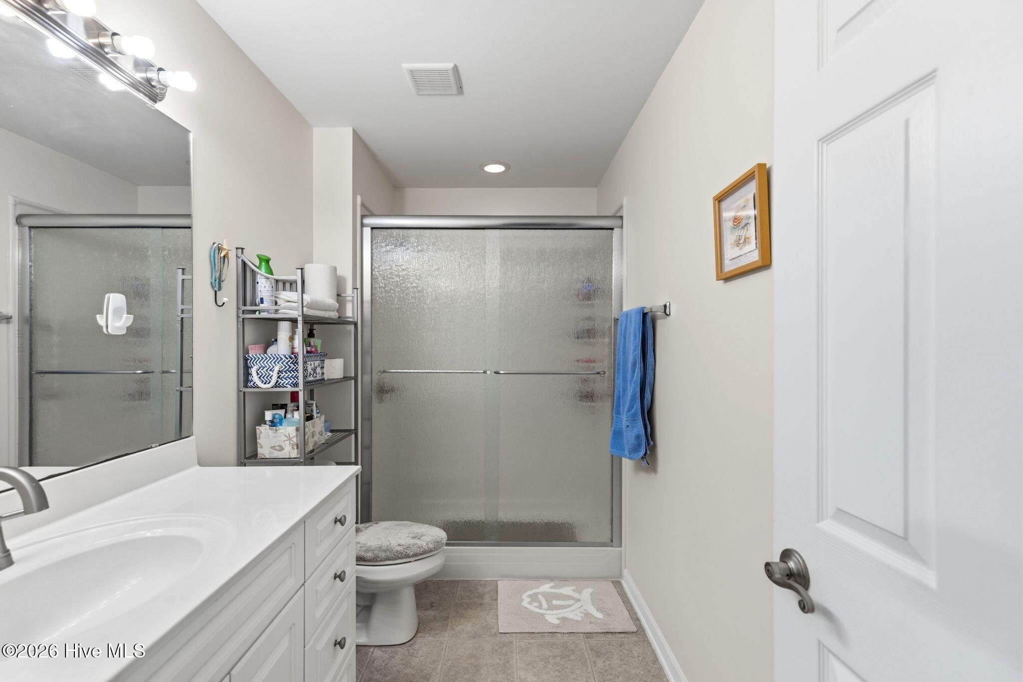 1041 Bridgeport Way