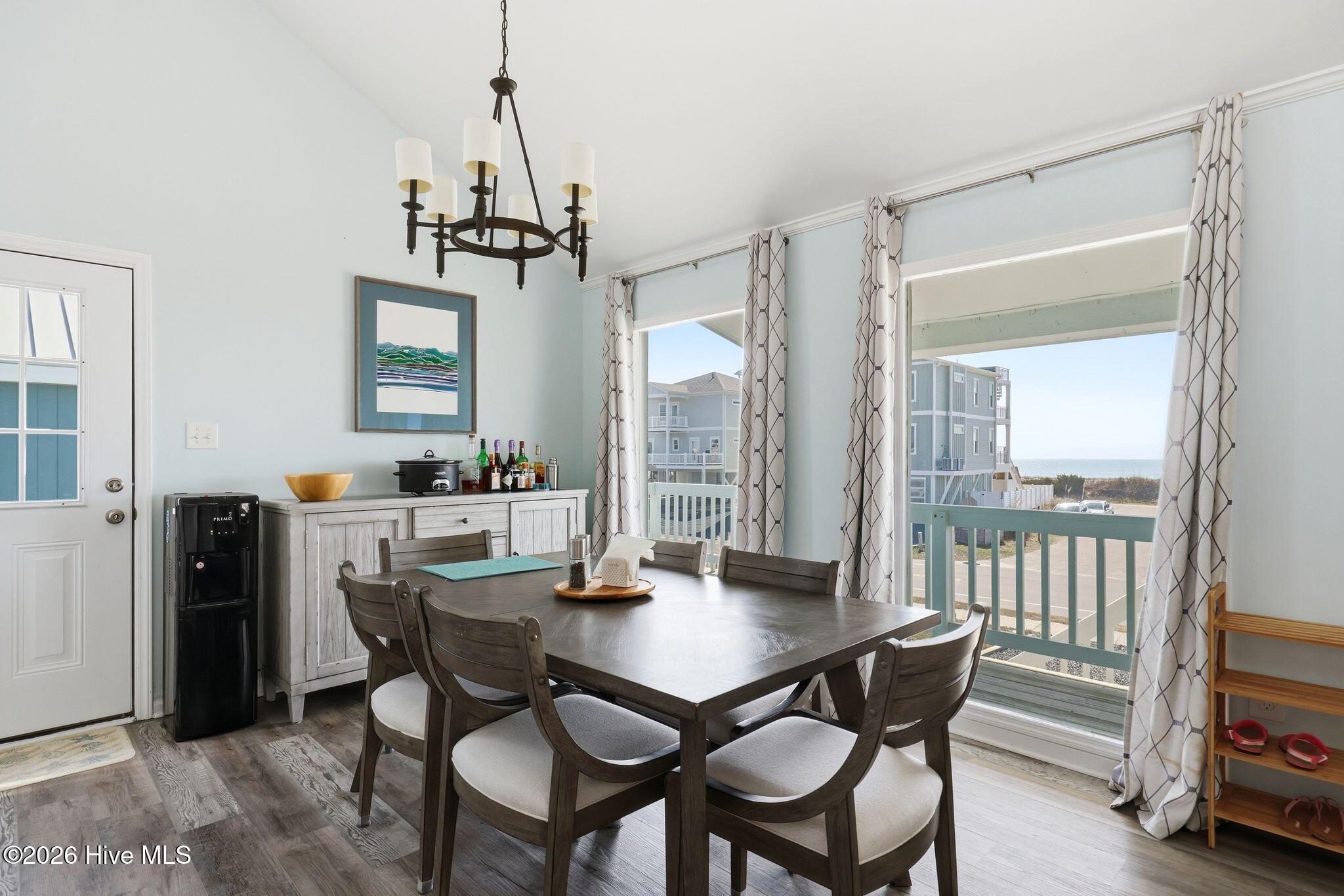 177 Ocean Boulevard E