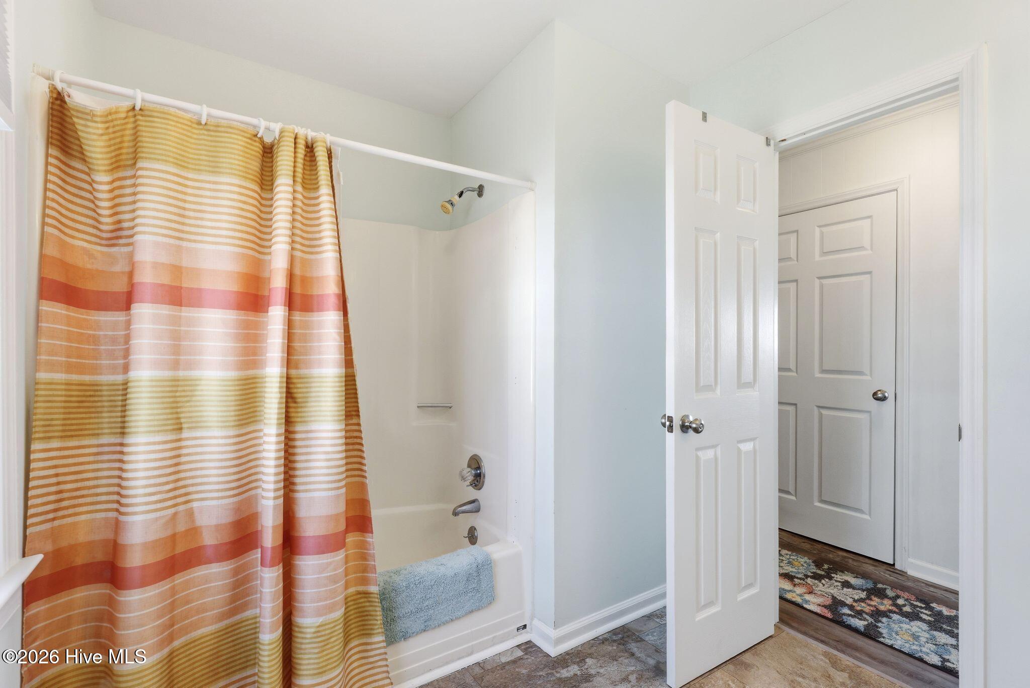 177 Ocean Boulevard E