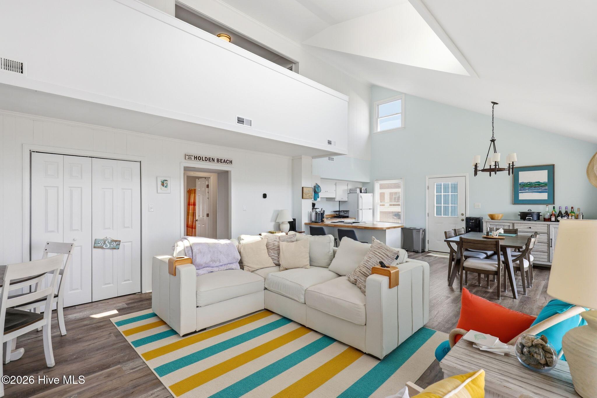 177 Ocean Boulevard E