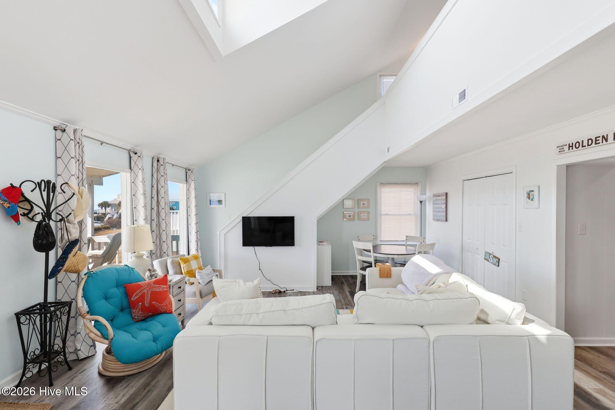 177 Ocean Boulevard E