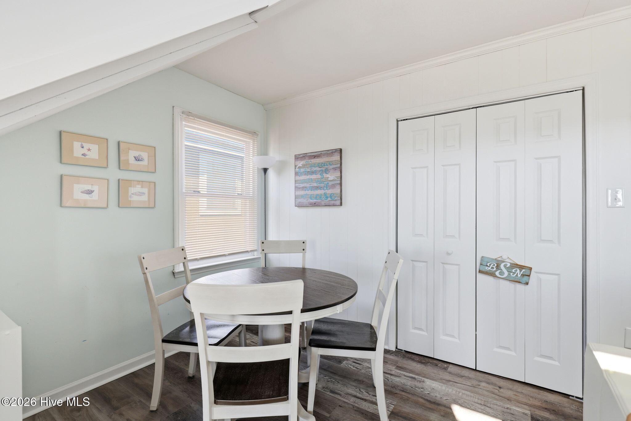 177 Ocean Boulevard E