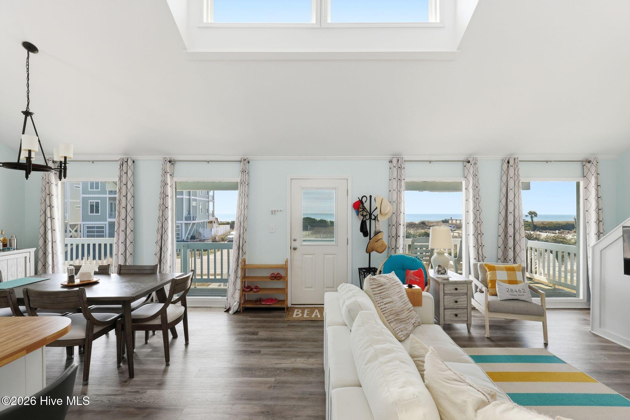 177 Ocean Boulevard E