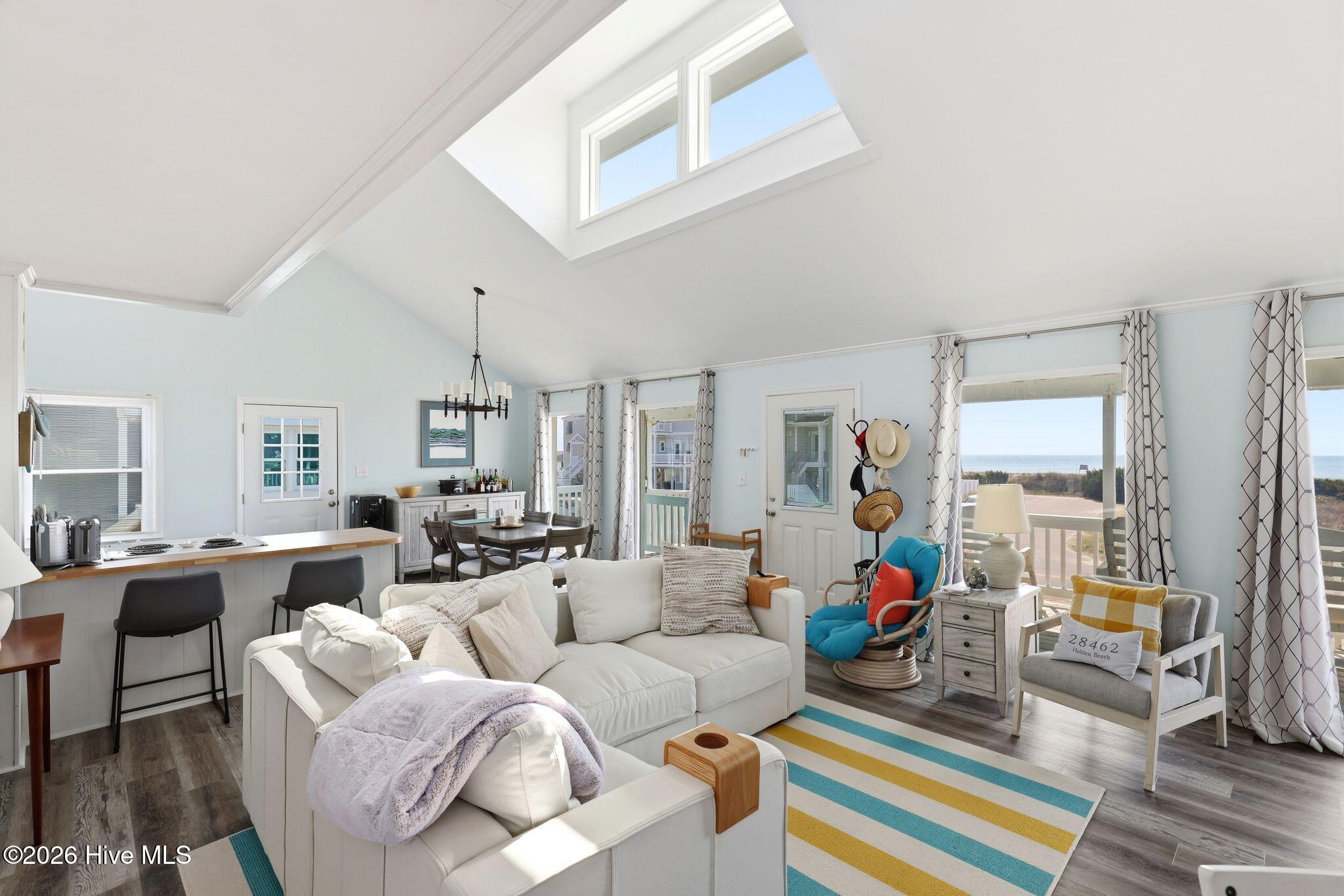 177 Ocean Boulevard E