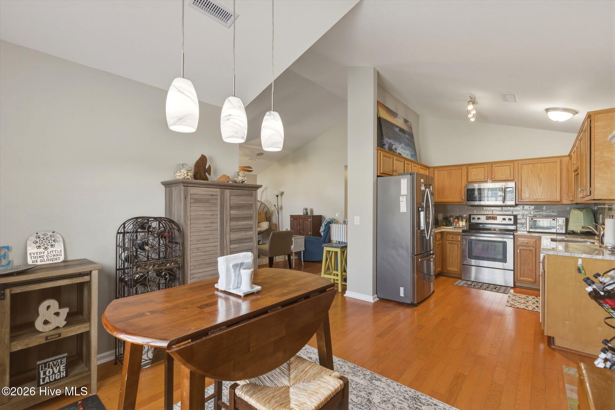 1438 Forest Hill Drive