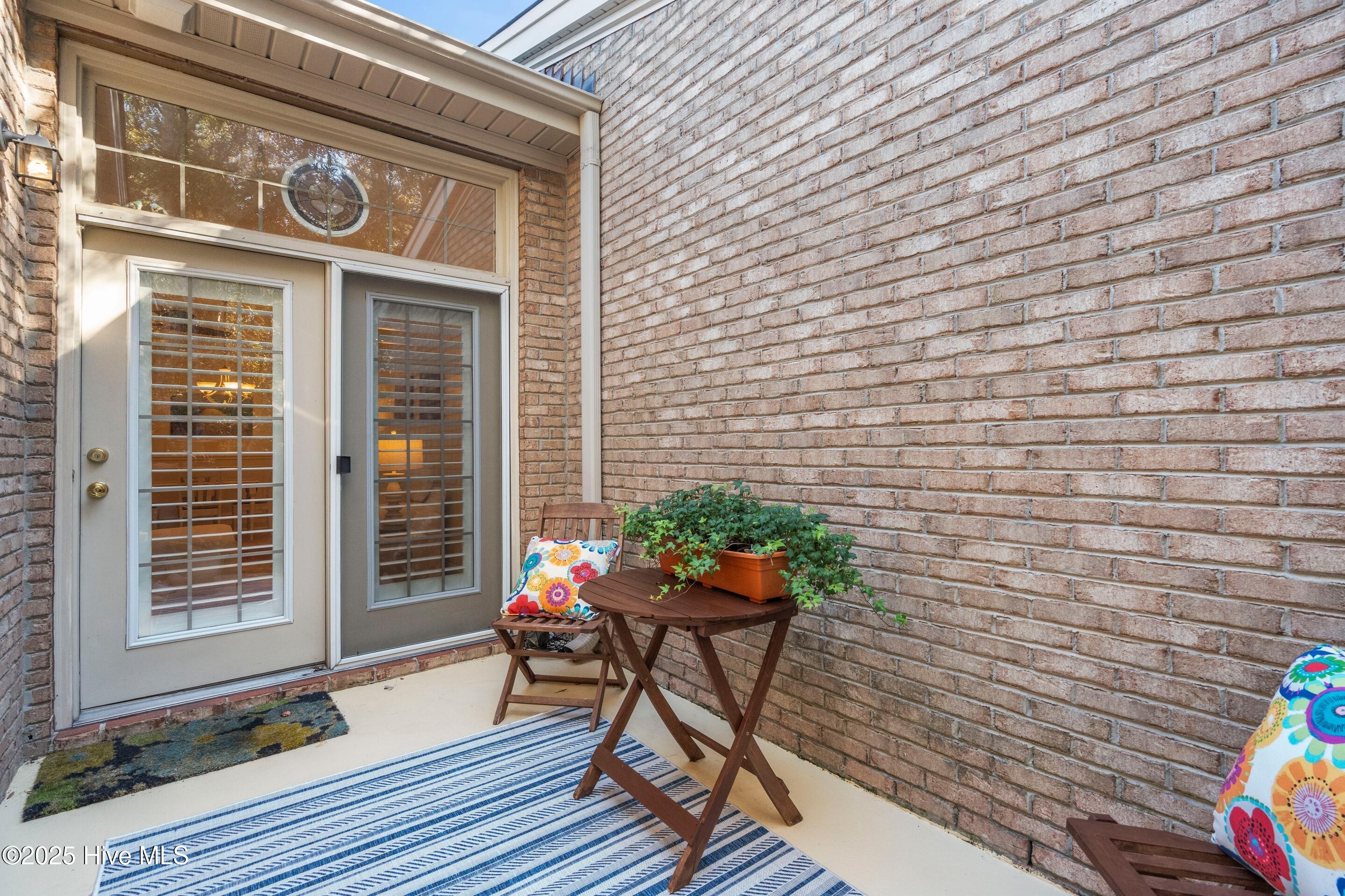 1137 Island Cove