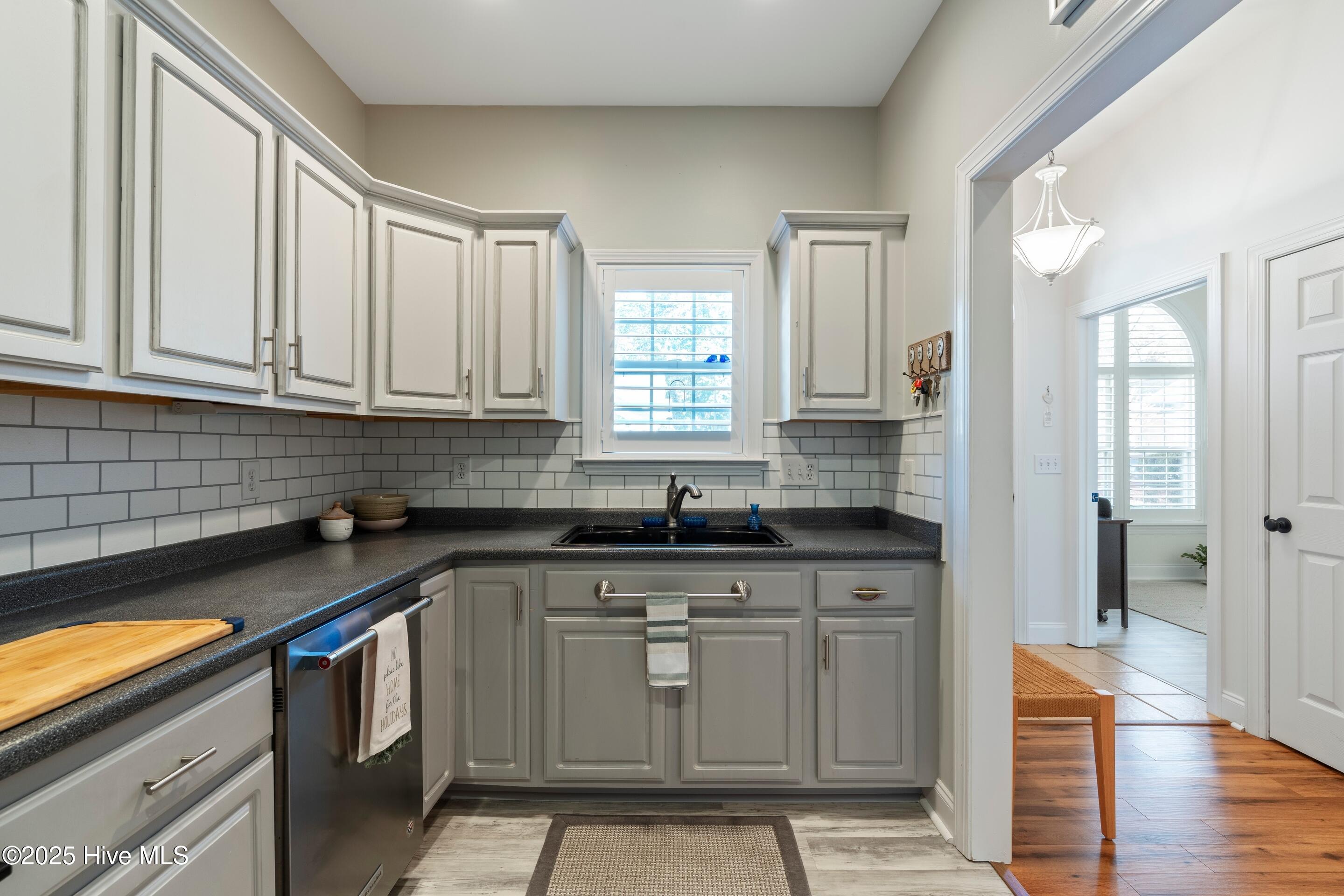1137 Island Cove