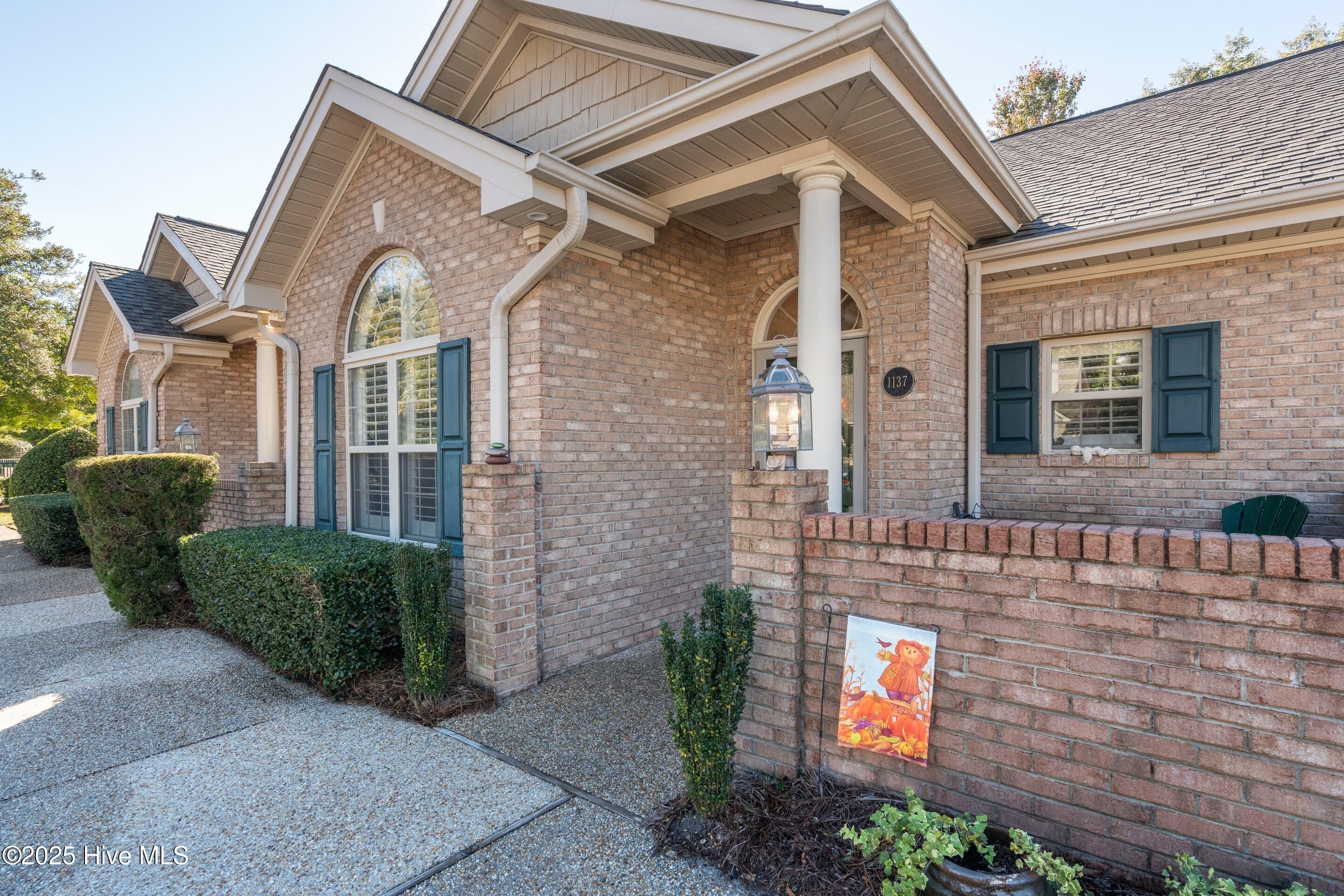 1137 Island Cove