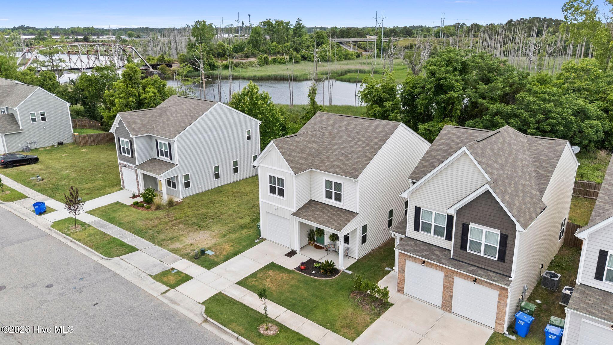 1405 Creekfront Drive