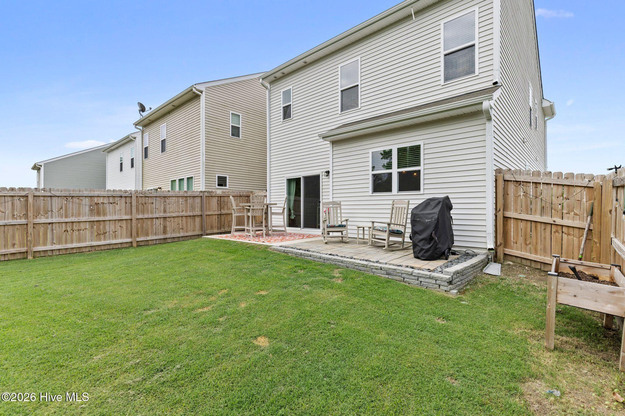1405 Creekfront Drive