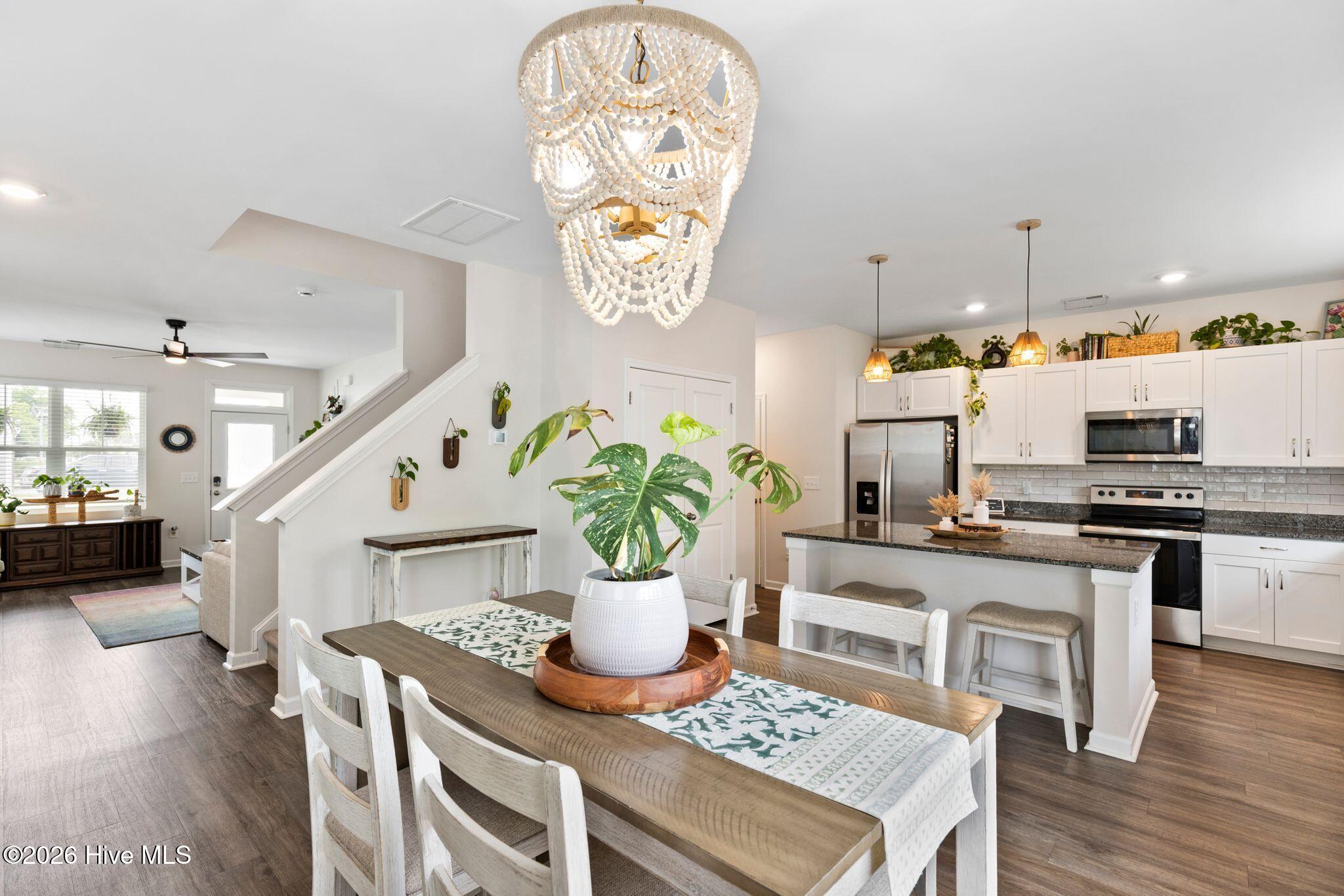1405 Creekfront Drive