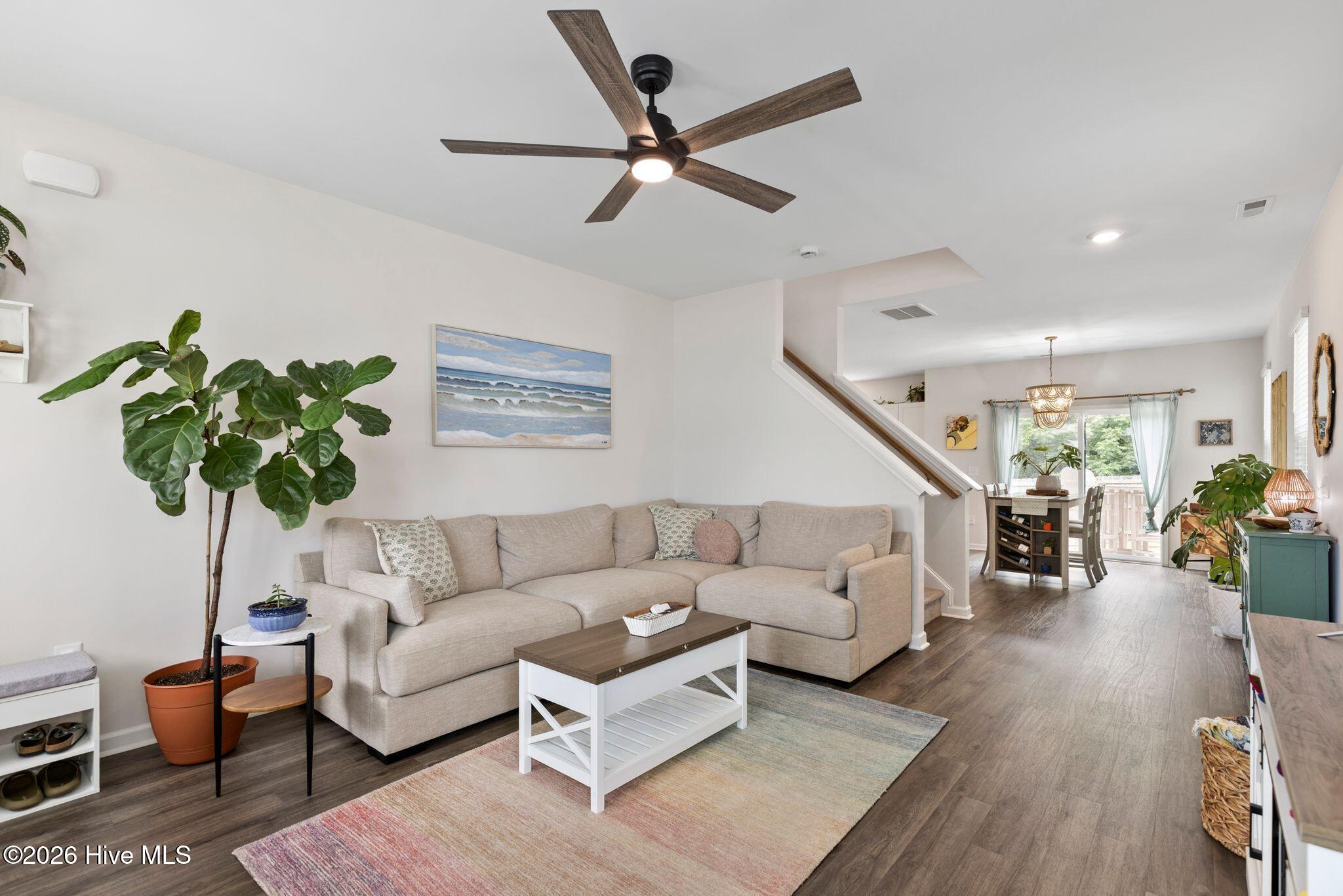 1405 Creekfront Drive