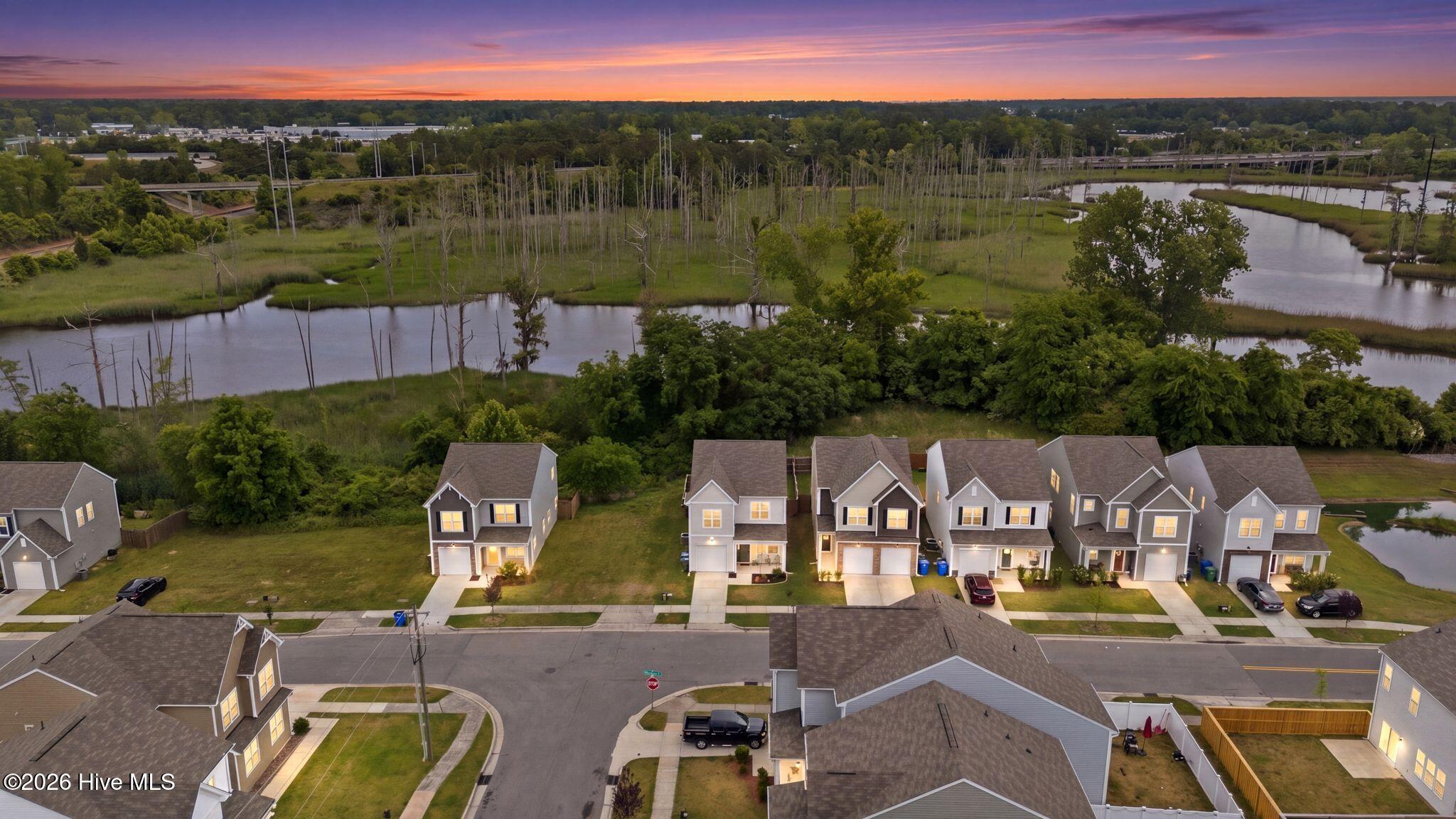 1405 Creekfront Drive