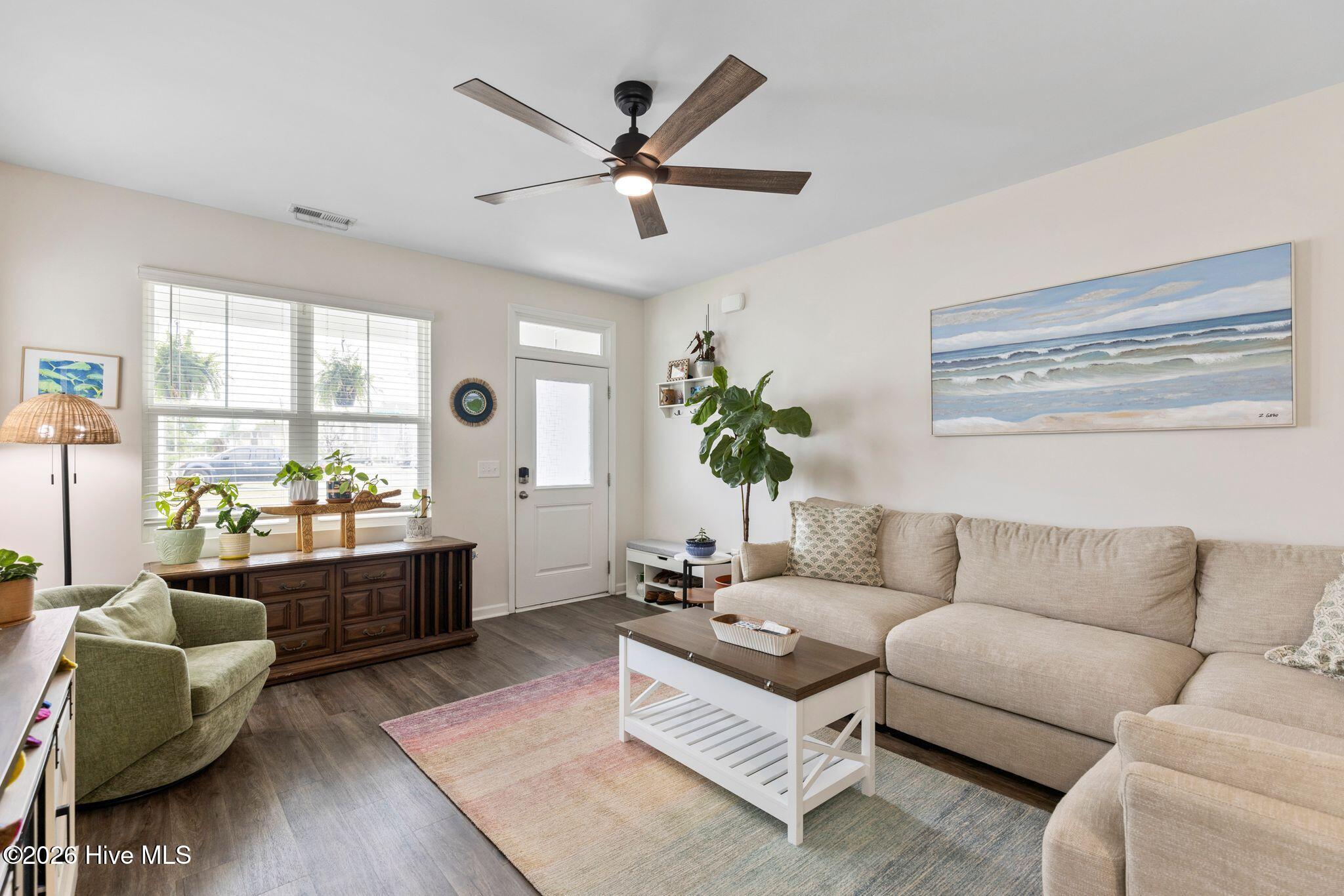 1405 Creekfront Drive
