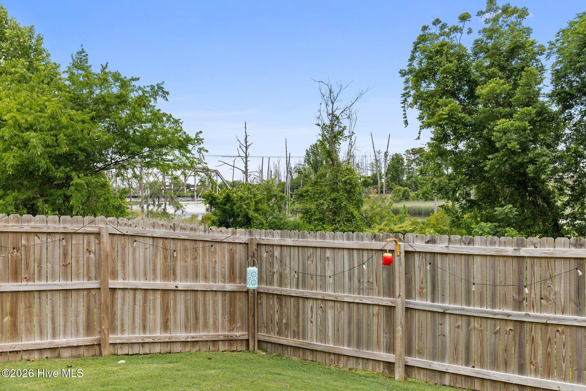 1405 Creekfront Drive