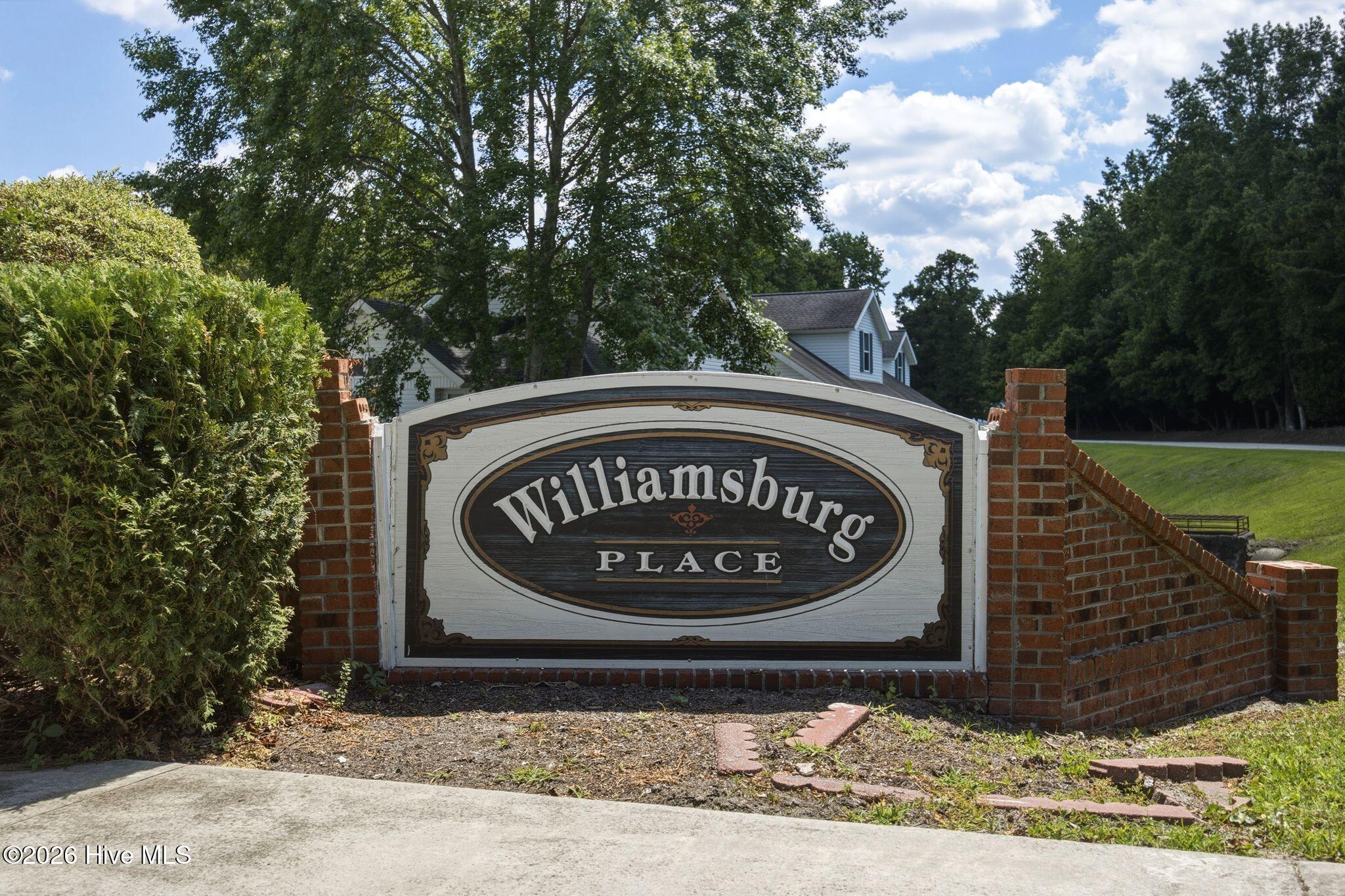 3314 Belmont Circle
