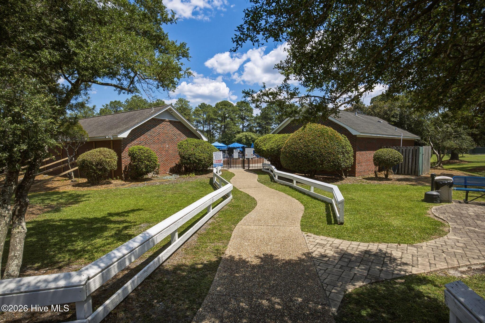 3314 Belmont Circle