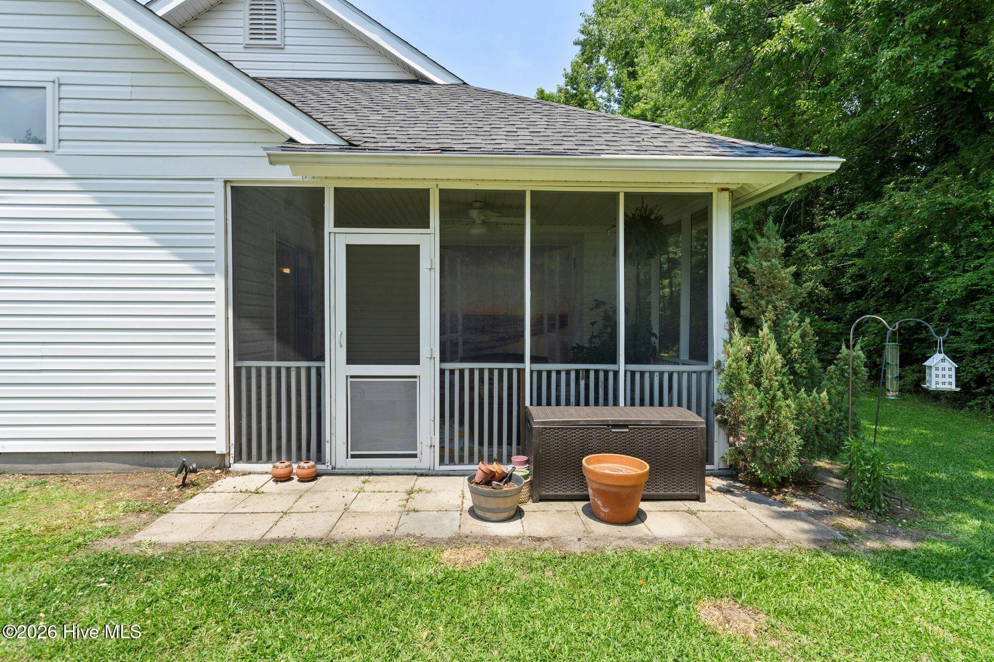 3314 Belmont Circle